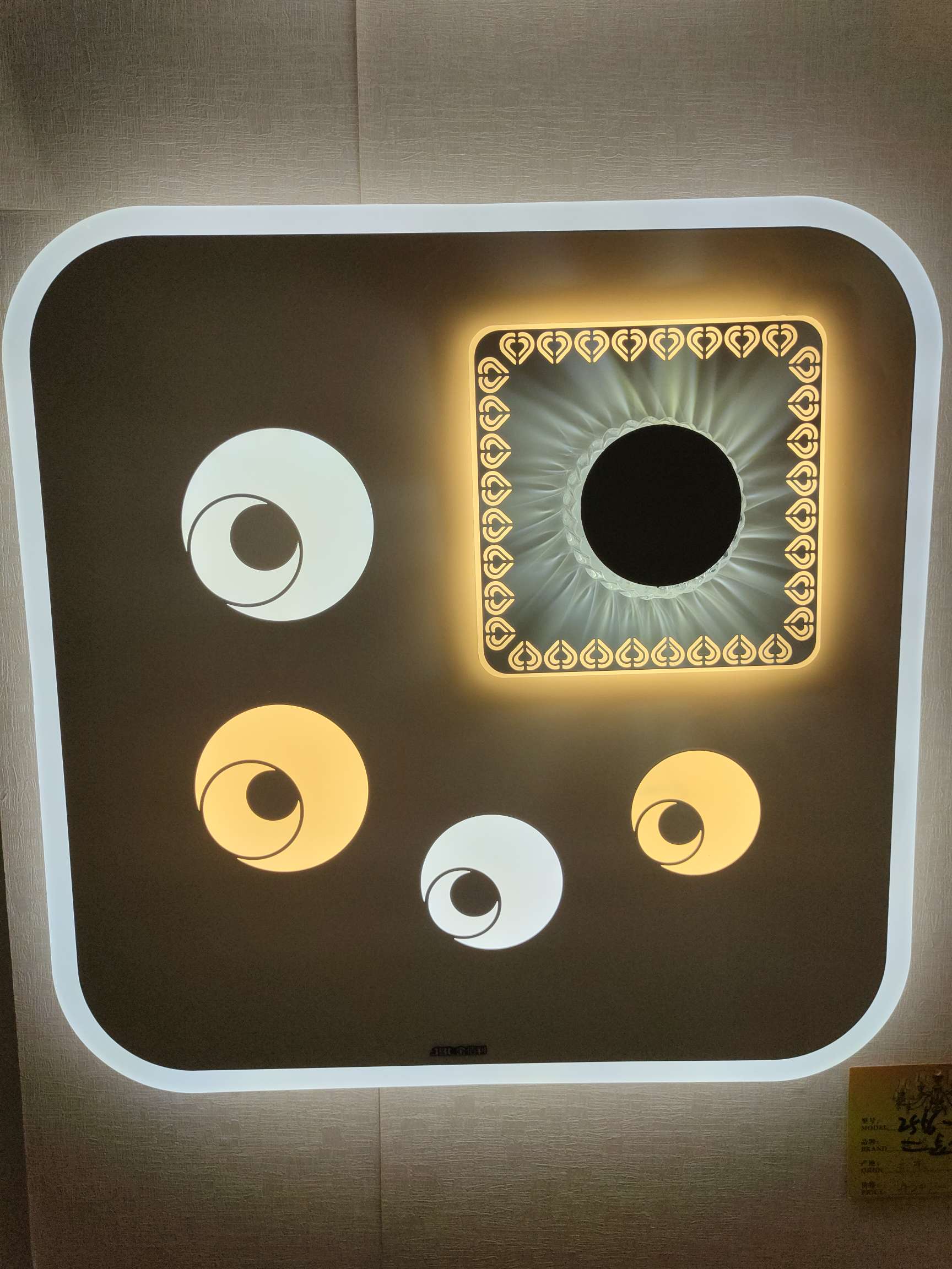 卧室灯现代简约大气轻奢LED书房吸顶灯创意圆形温馨吸顶灯浪漫房间灯具吸顶灯