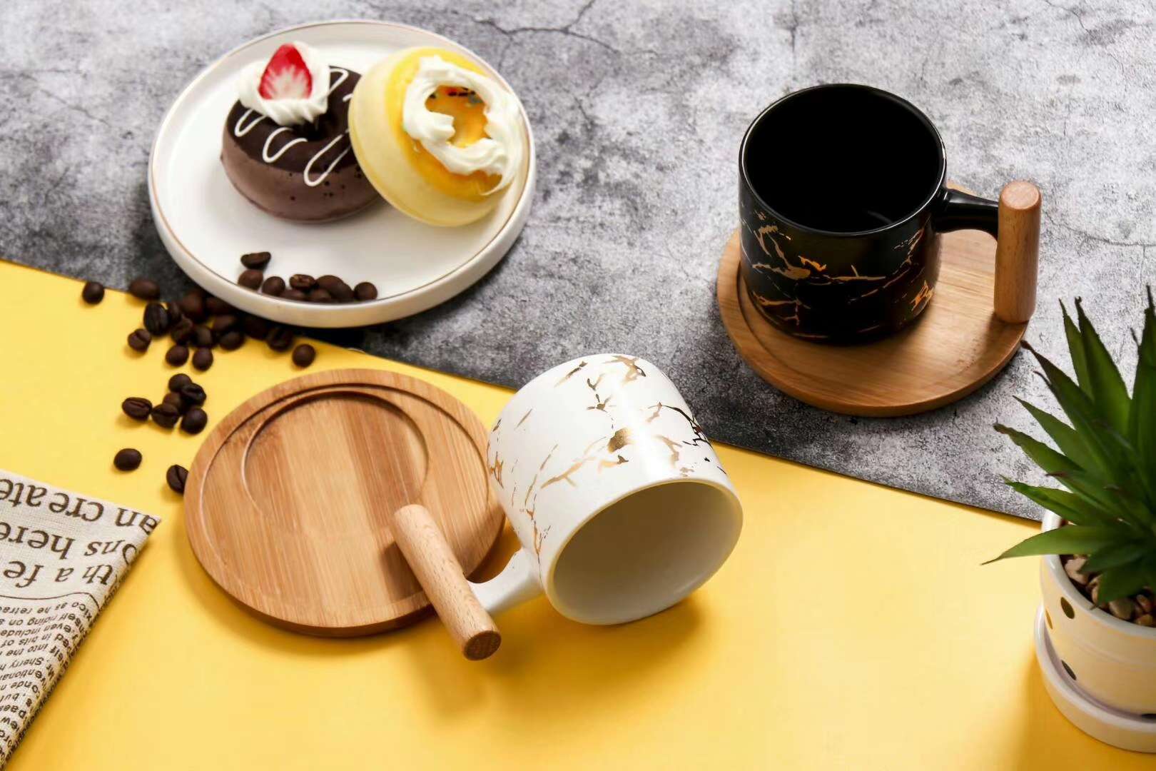 Sj1471-1 180mL black and white gold cracked glazed ceramic cup wood plate wood handle ceramic cup thumbnail
