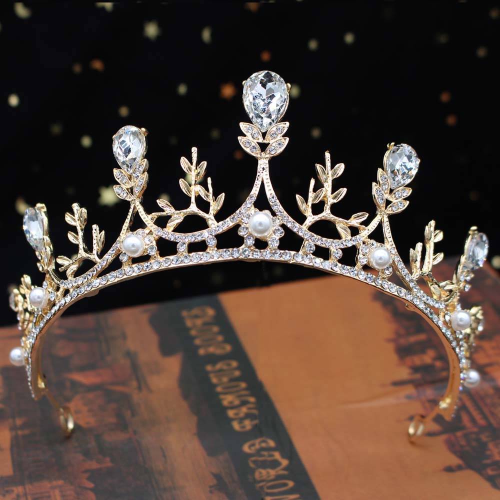 Crown 12 New Fashionable, trendy, Elegant and Heroic Accessories -0112 details Picture