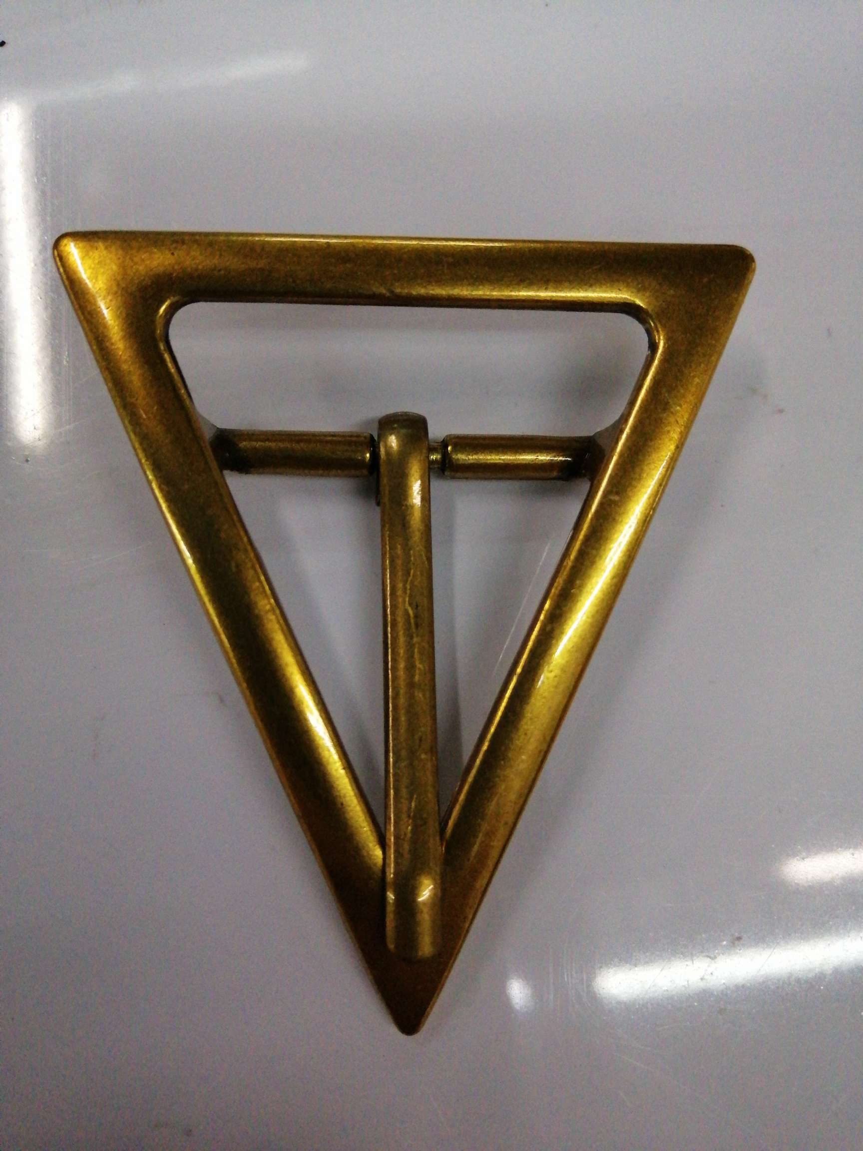 It's An All-In-One Triangle Buckle Belt Buckle