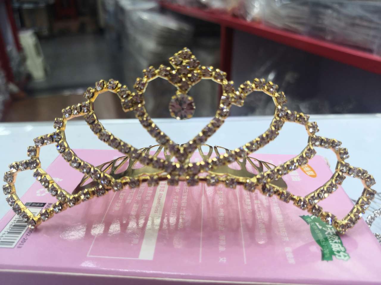 Crown 9 details Picture