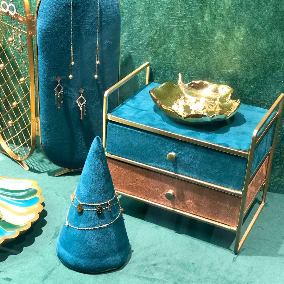 Jewelry box blue (Reservation) thumbnail