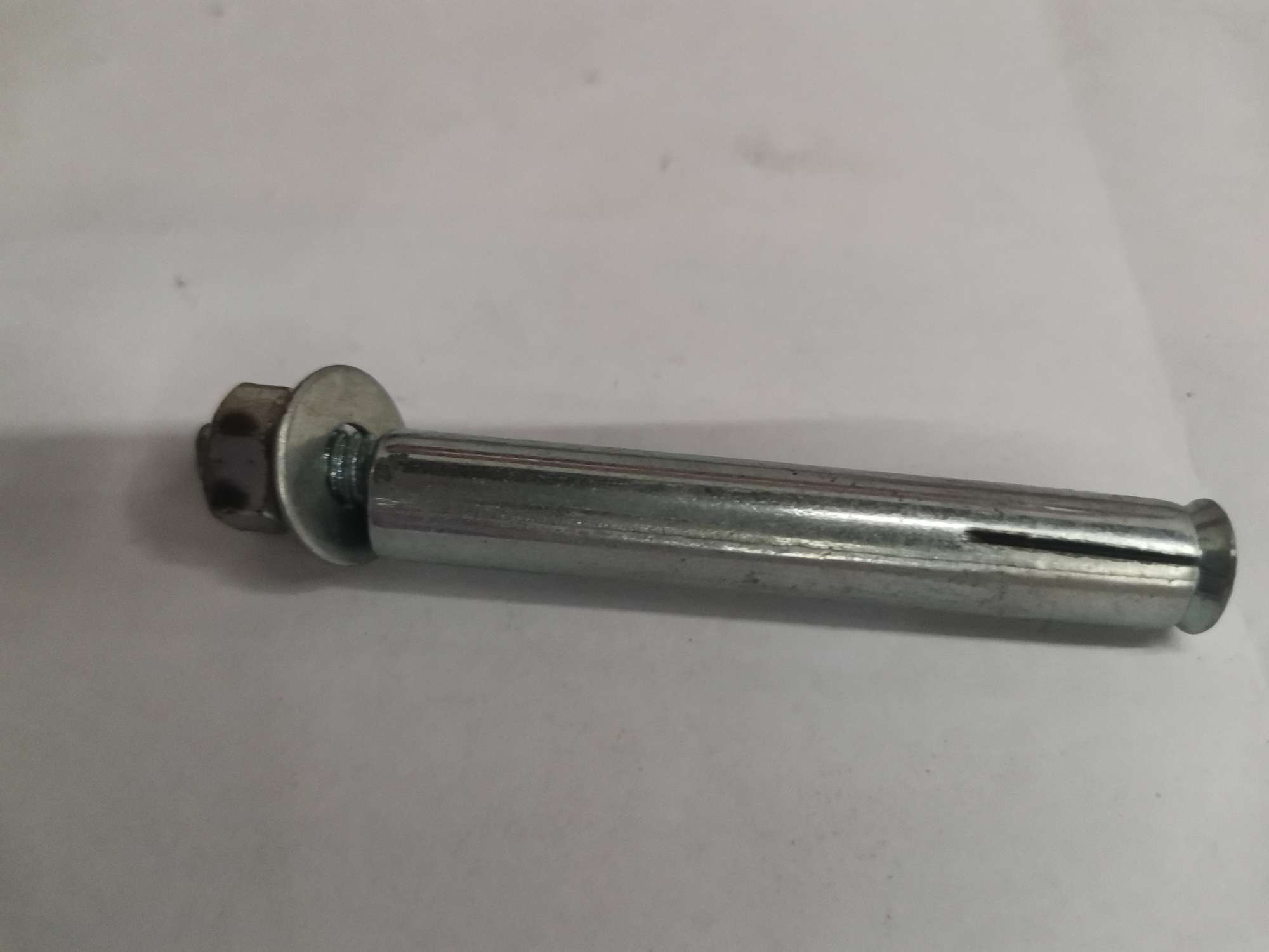 M8 expansion bolts are sold at a low profit margin but in large quantities. We operate with integrity and have excellent quality, earning high praise Specification image