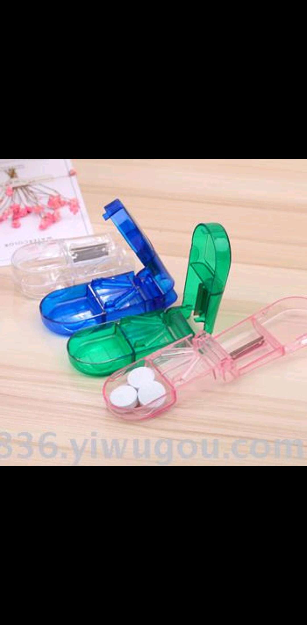 Creative portable small pill box pill cutter tablet segmentation retention blade child medicine dispenser wholesale thumbnail