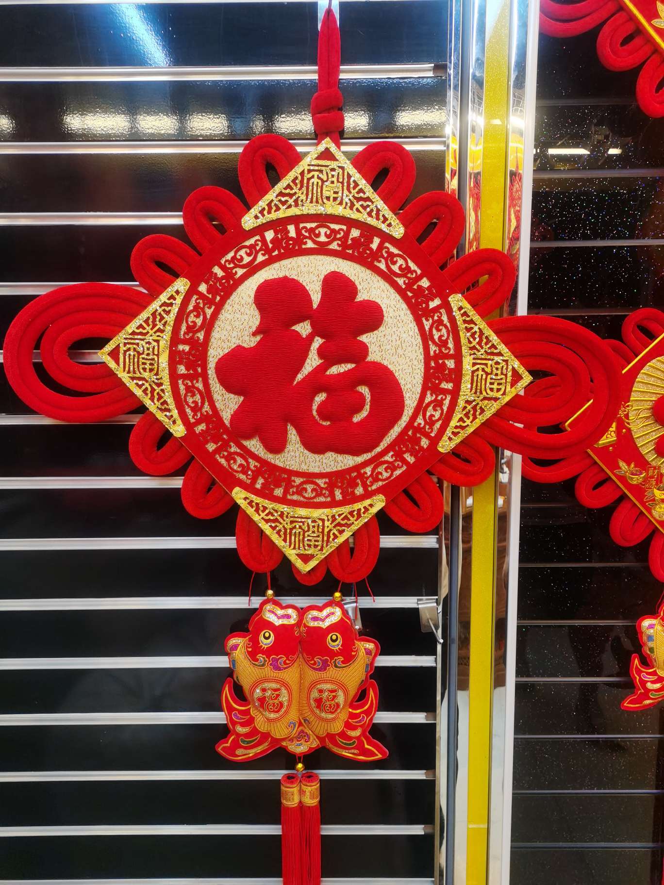 Chinese knot hanging fish tassel stereo red blessing-design inspiration