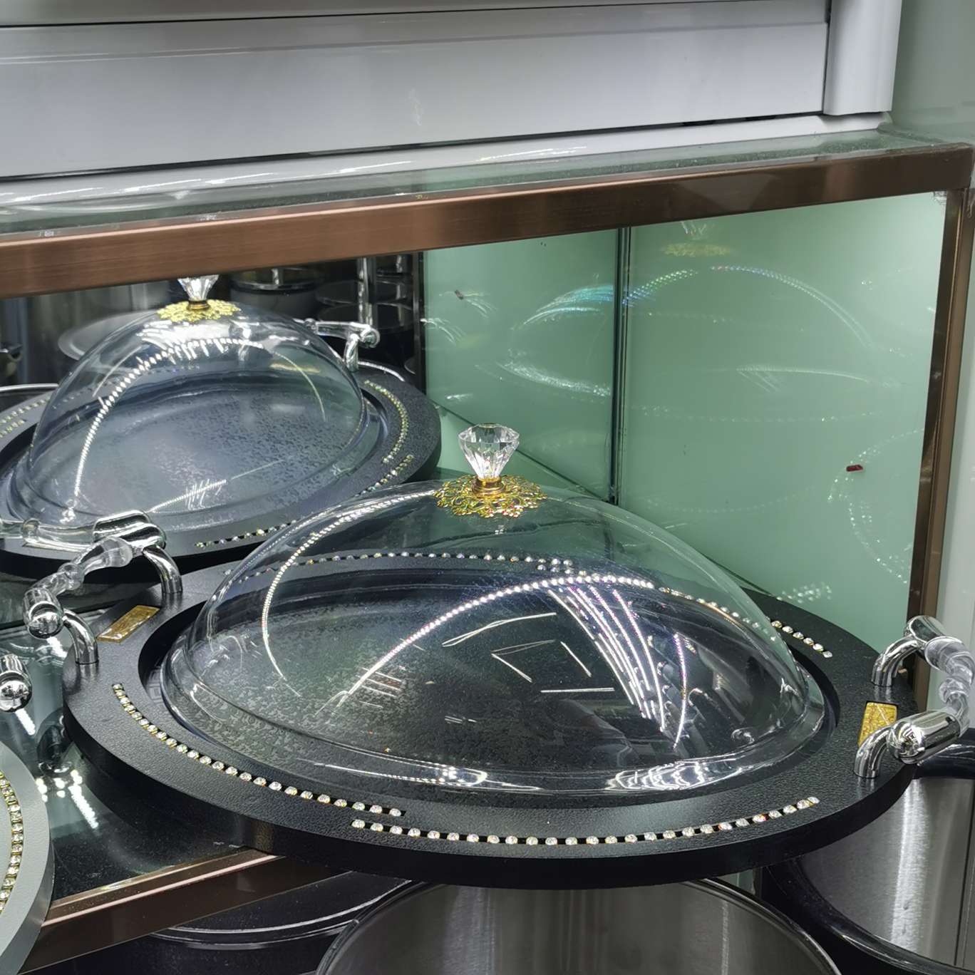 Round pastry plate dinner plate Application Scenario