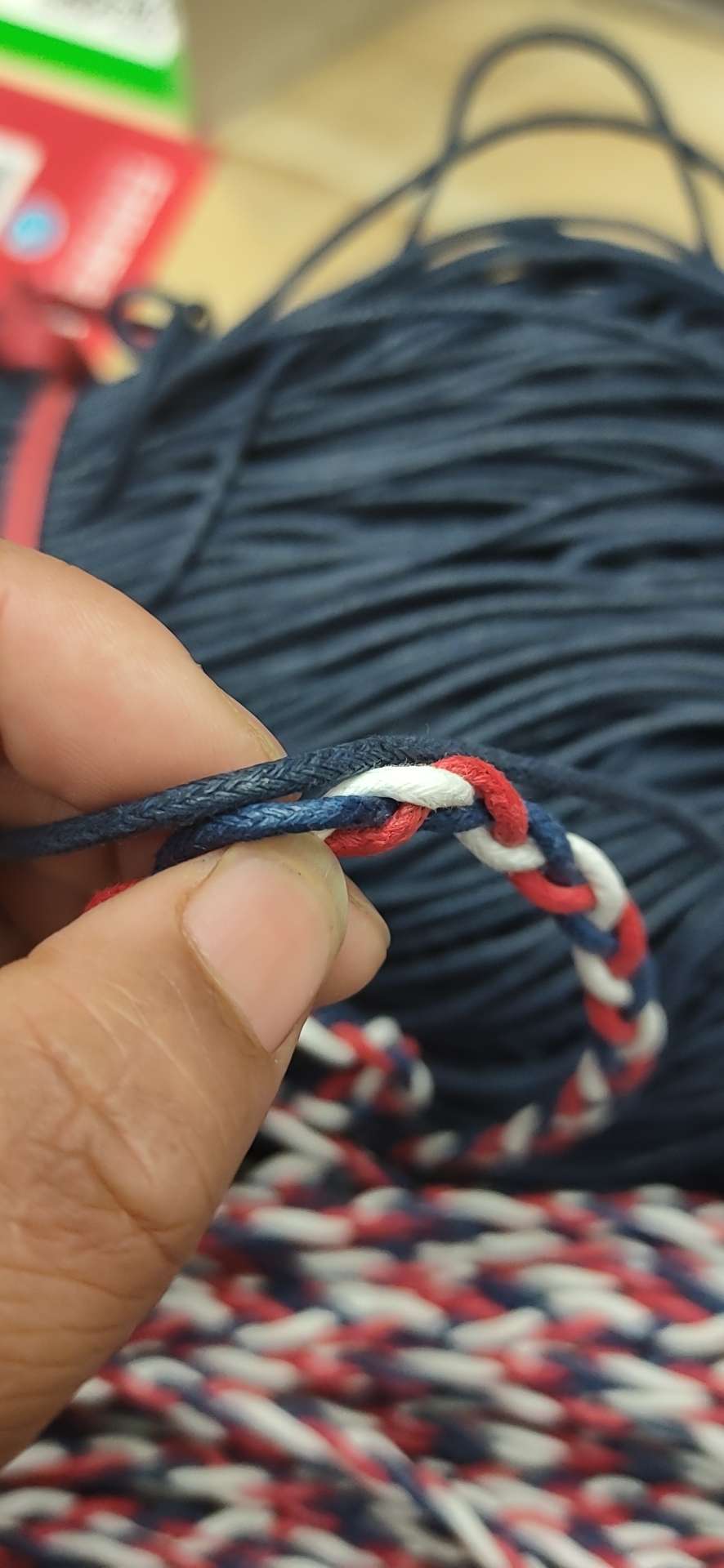 四股绳手机壳挂件产品图