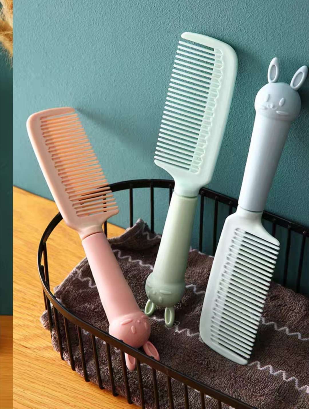 Lovely girl heart comb female curly hair style comb web celebrity special long straight hair comb children's hair home thumbnail