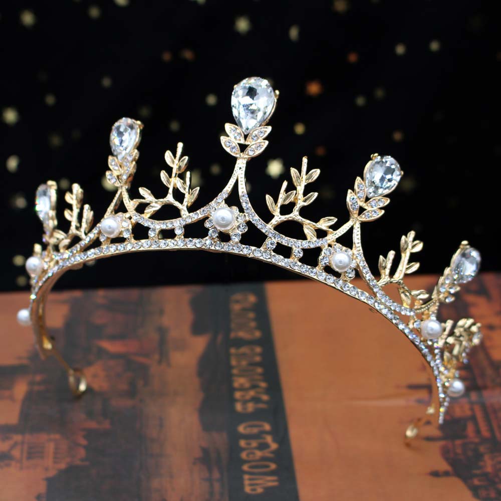 Crown 12 New Fashionable, trendy, Elegant and Heroic Accessories -0112 Application Scenario