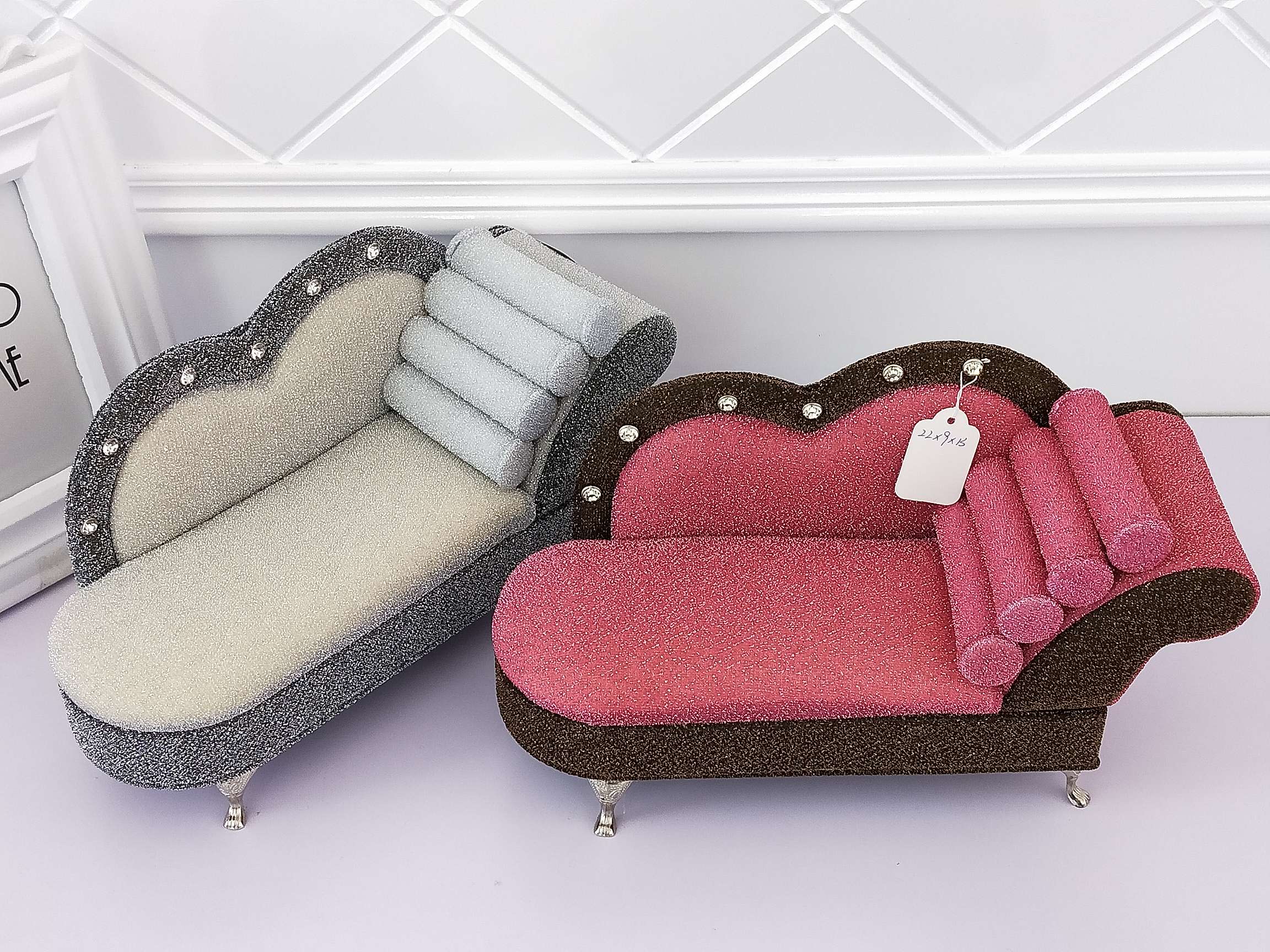 Jinqi Sofa Jewelry Box Fashion Ring Seat Earring Stand Jewelry Storage Box Earrings Jewelry Rack Display Props A20-391/392