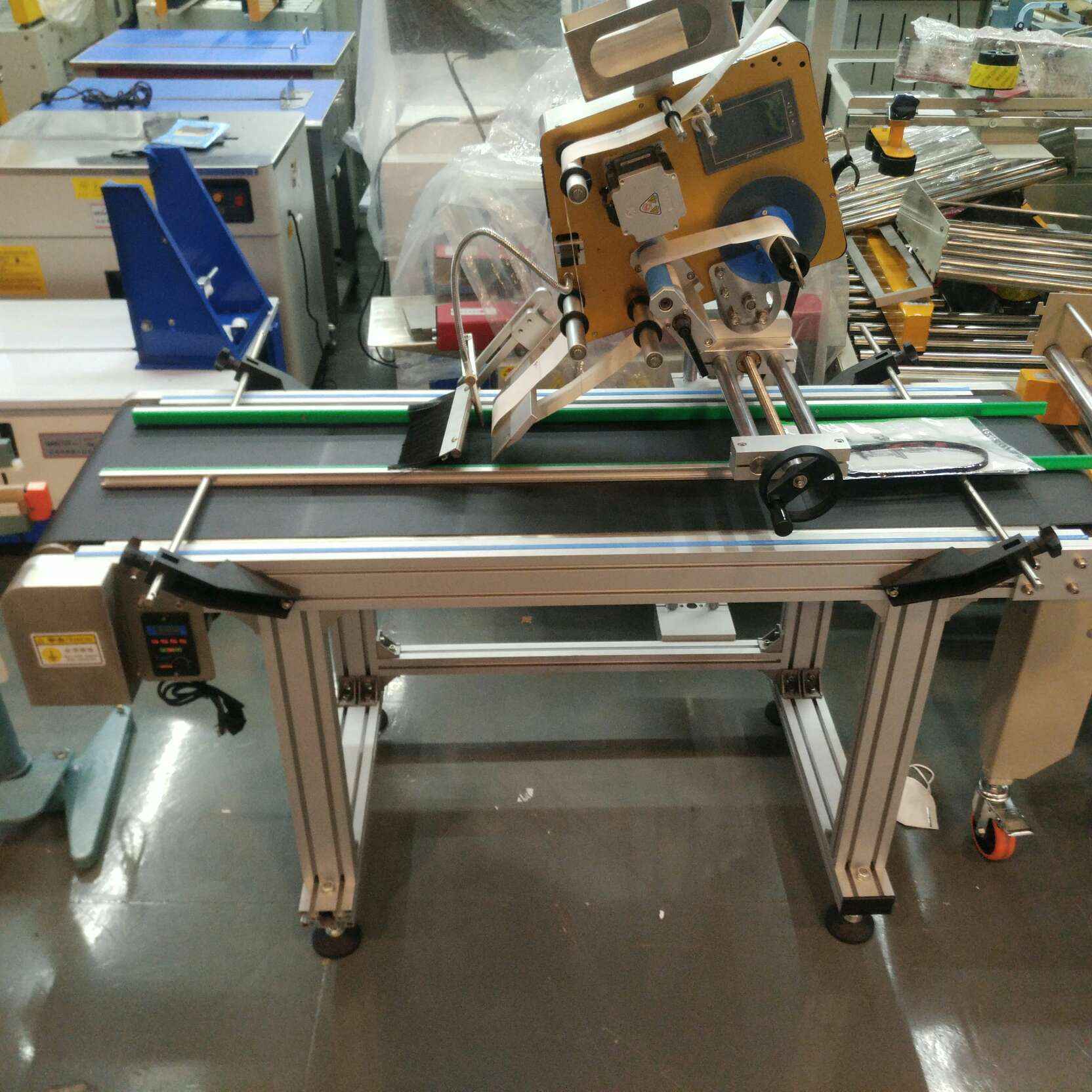 Express waybill labeling machine