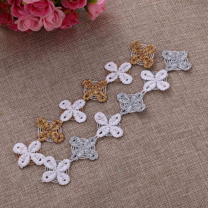 Wanli Lace's best-selling two-color water-soluble gold thread small flower edge Application Scenario