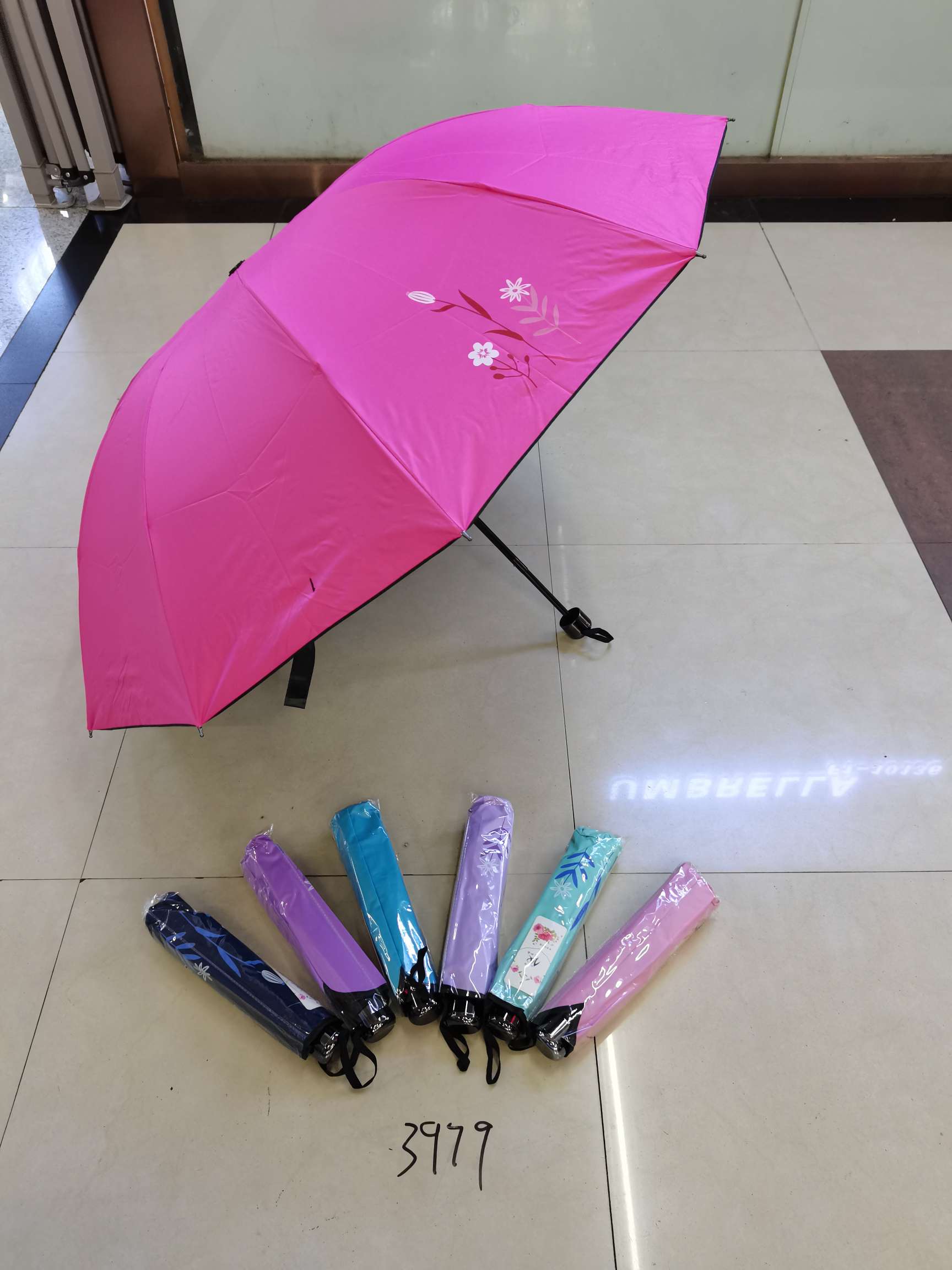 3201黑胶防紫外线伞产品图