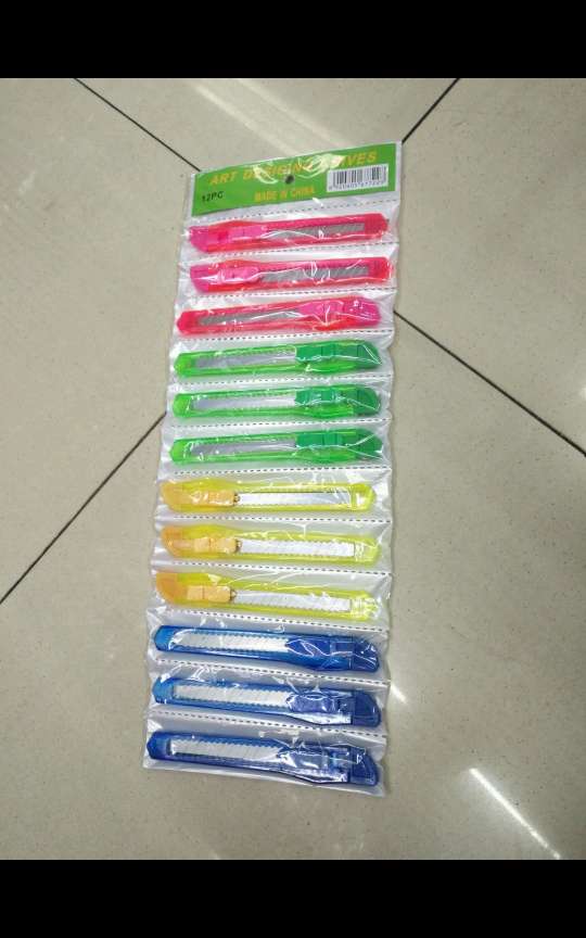 小号美工刀刻刀裁纸刀介刀细节图
