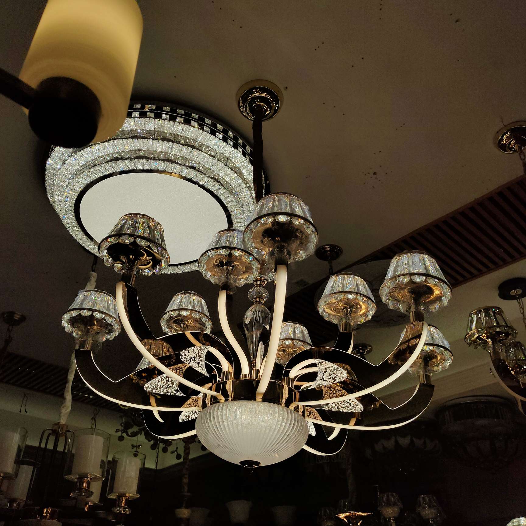 Nordic lighting, modern and simple style, clothing store bedroom, magic bean chandelier, dining room, trendy red light, grand home, living room, light luxury chandelier undefined