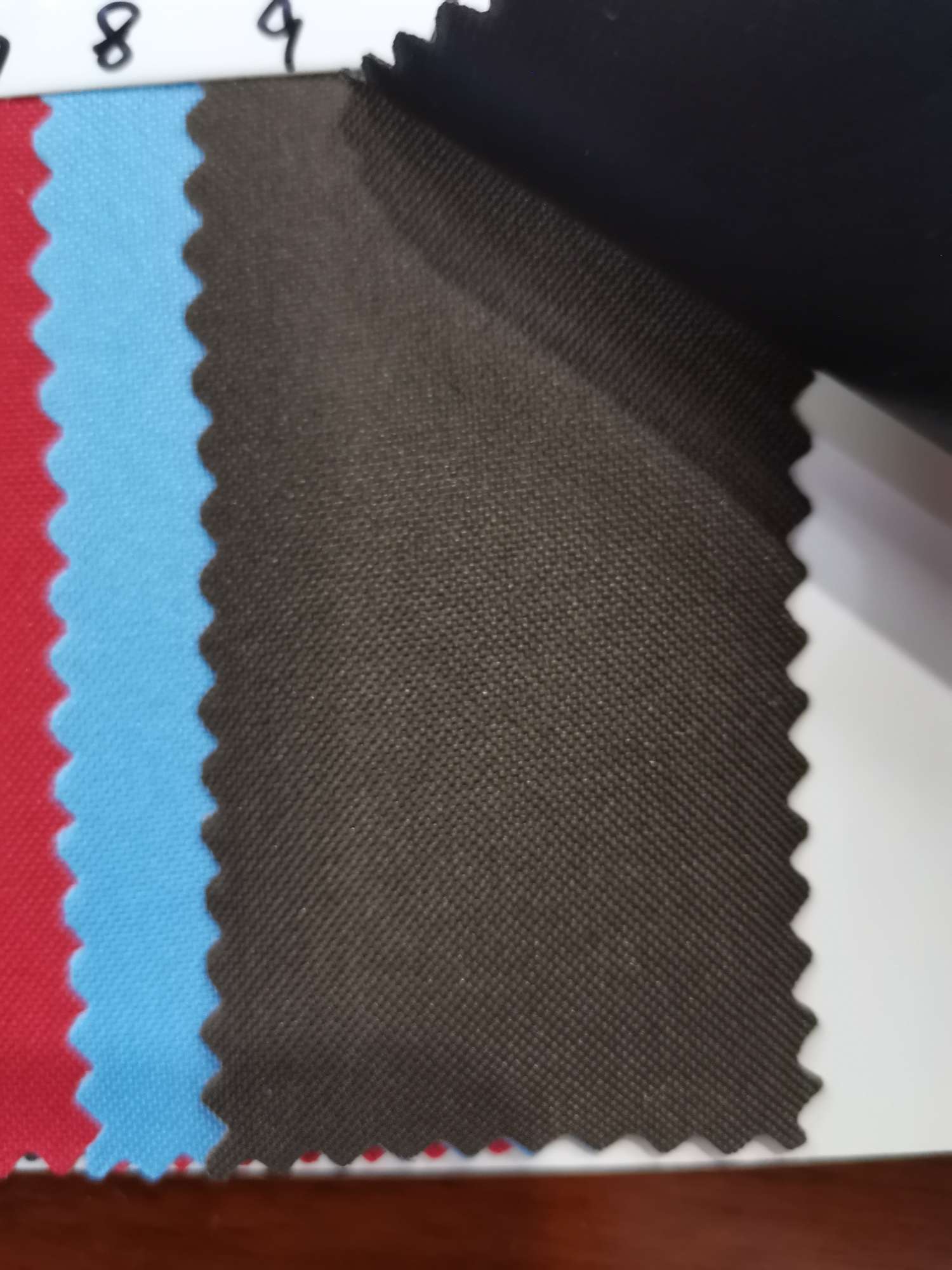 Leather factory direct sales, best-selling new 300PVC-4 leather, large stock of high, medium and low grade luggage, sofa, shoe materials and fabrics Specification image