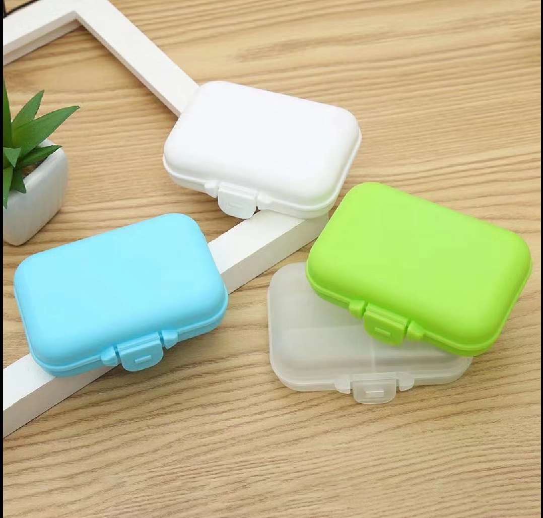 New division box plastic portable weekly medicine box 6 compartment portable pure color box wholesale thumbnail