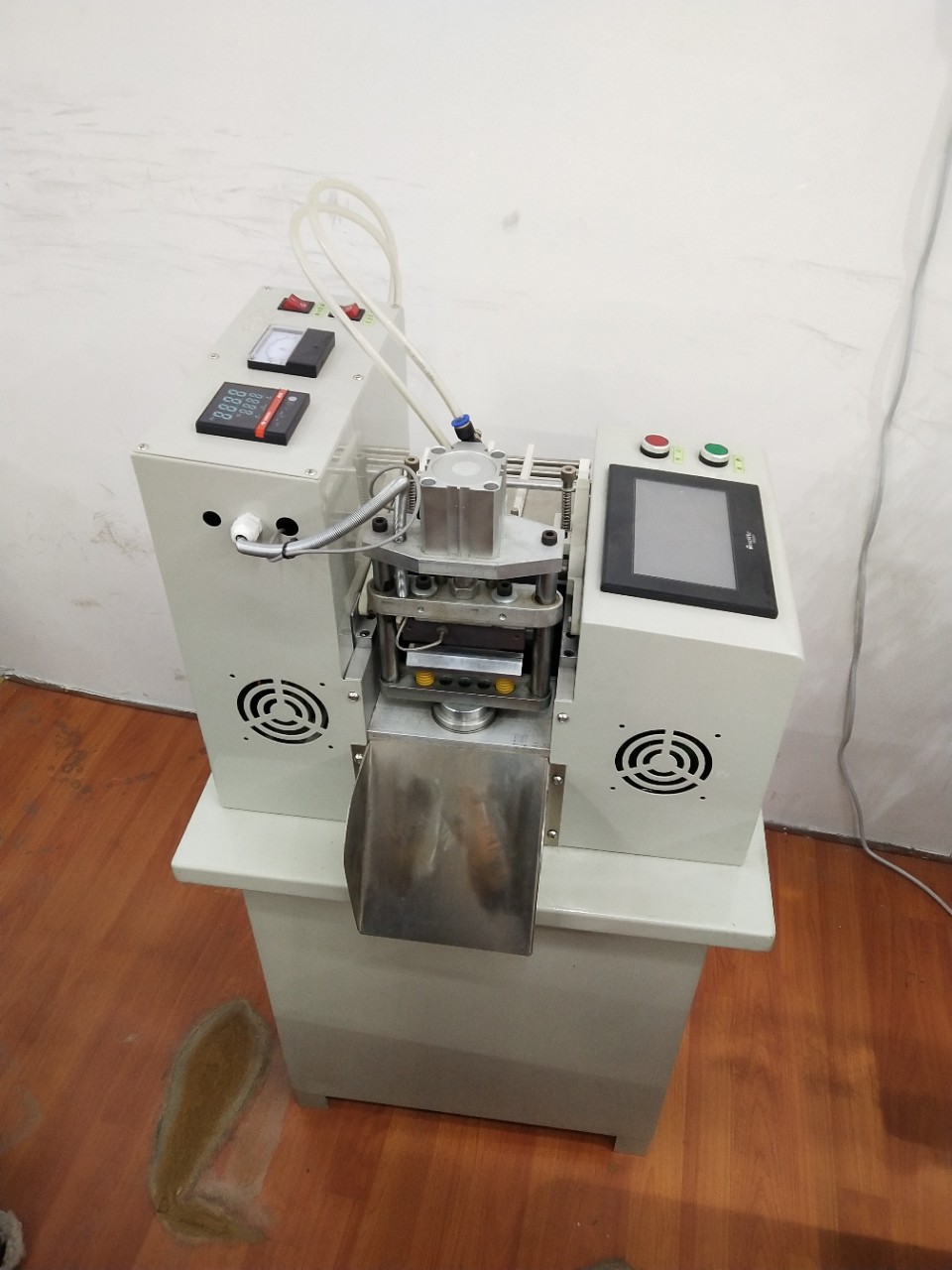 带转角切带机  现货供应 切纸袋机 横切机