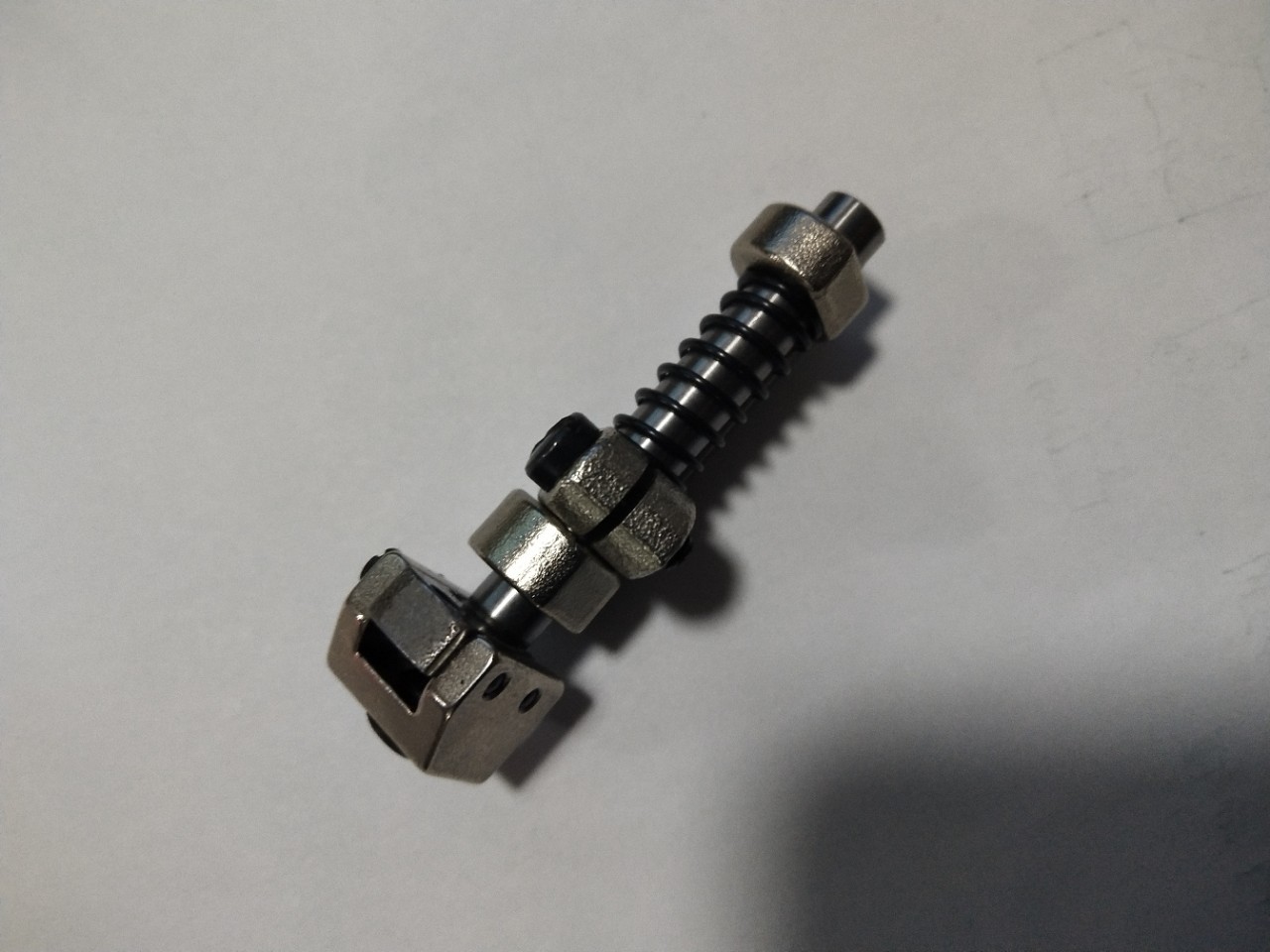 Xingrui four-needle six-thread accessory sewing machine tool rest Specification image
