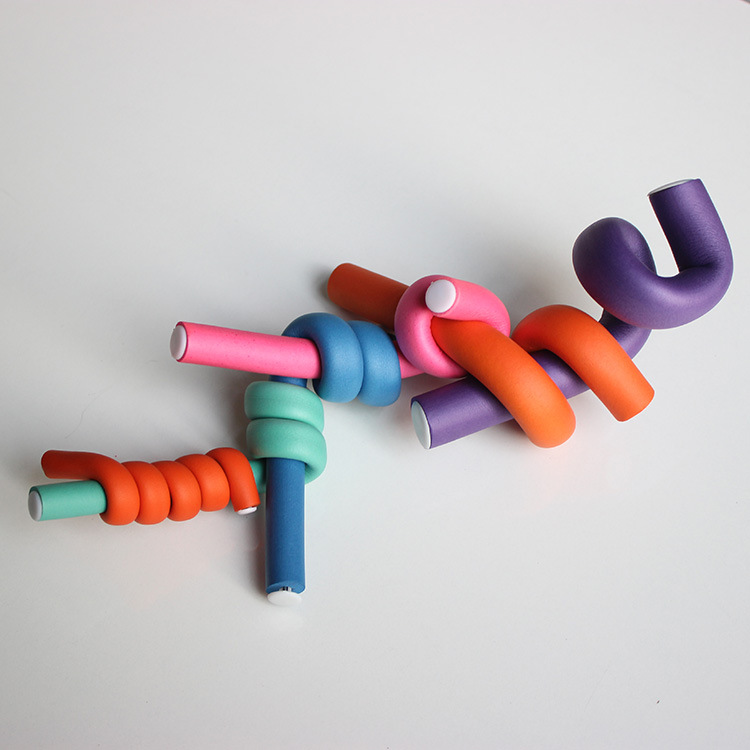 Direct sales from the manufacturer of multi-specification hair curls, curling bars, hair curls, magic hair curls and universal rods details Picture