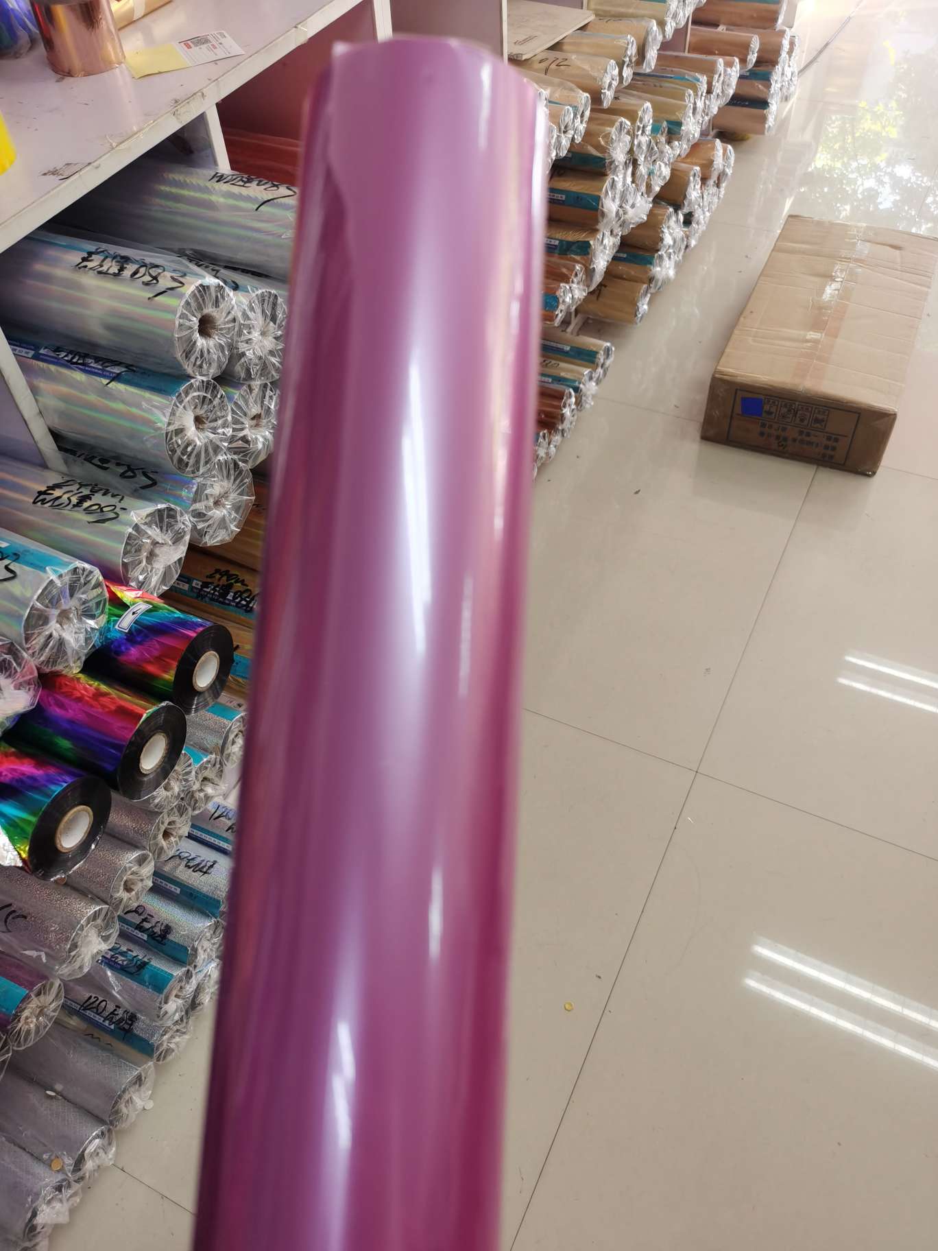 上海天梅烫金纸 过塑180亚紫色电化铝 64cm*120米图