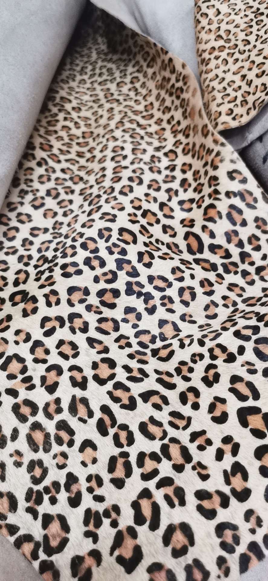 经典版真皮马毛米色豹纹