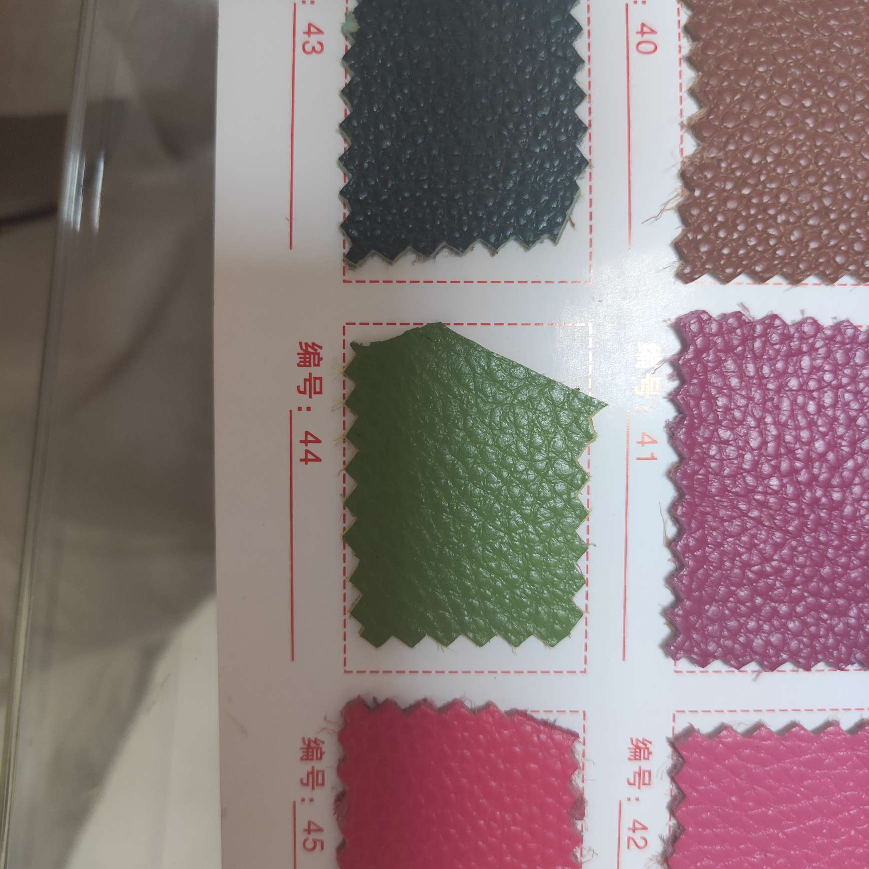 Two layers of cowhide 43-45 A large number of spot high school low-grade leather fabric manufacturers direct sales of new full figure