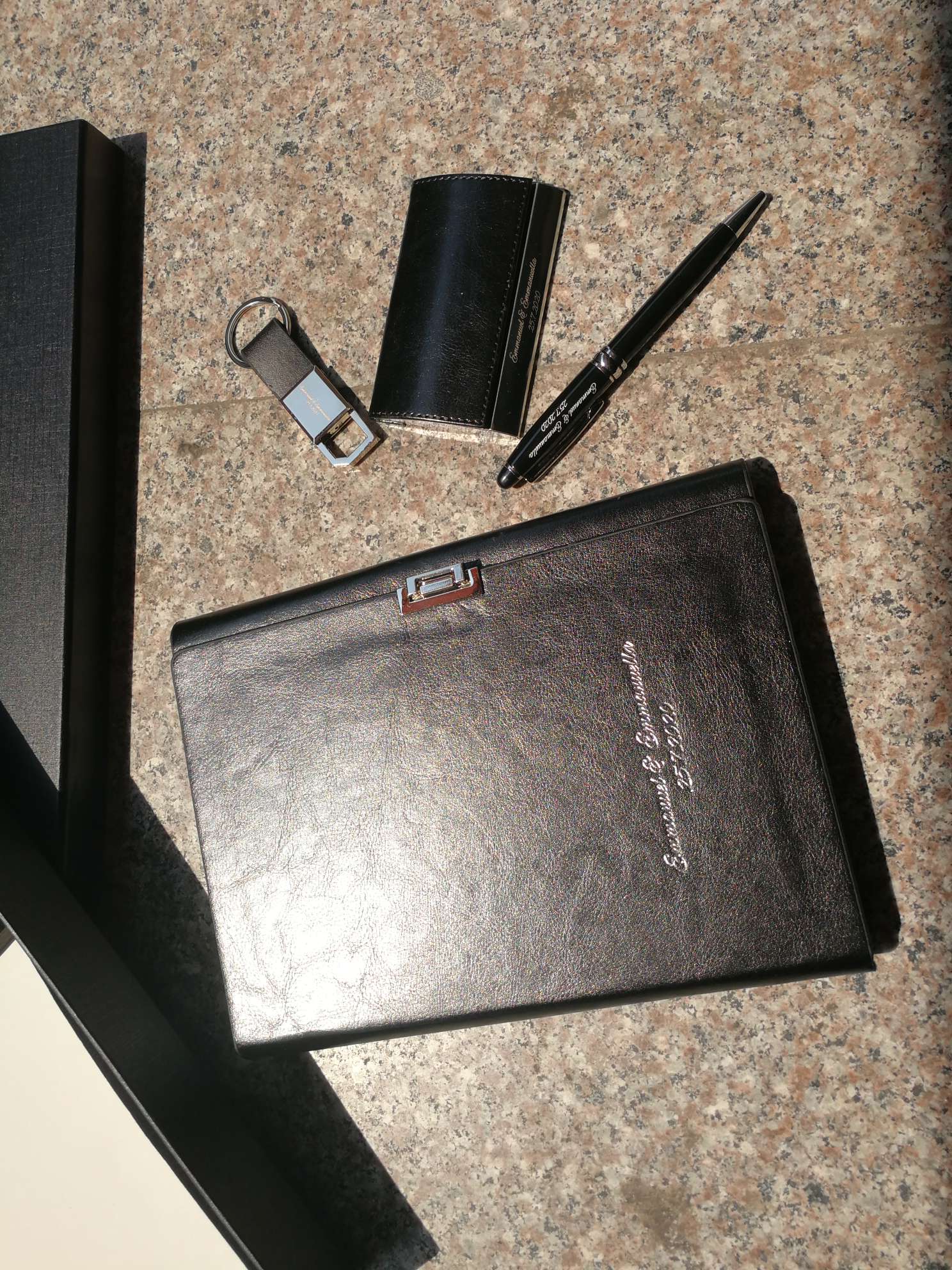 Caja de tarjetas juego llavero regalo metal bolígrafo de firma bolígrafo de perla bolígrafo de regalo titular de nombre notebook set de regalo undefined