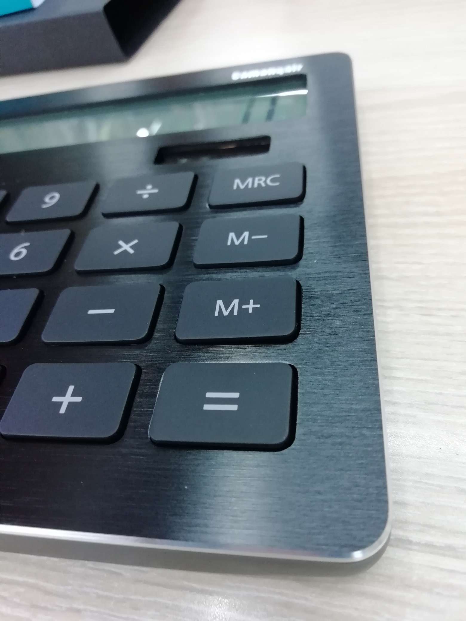 金属材质太阳能超薄计算器 商务办公用财务计算机高端礼品细节图