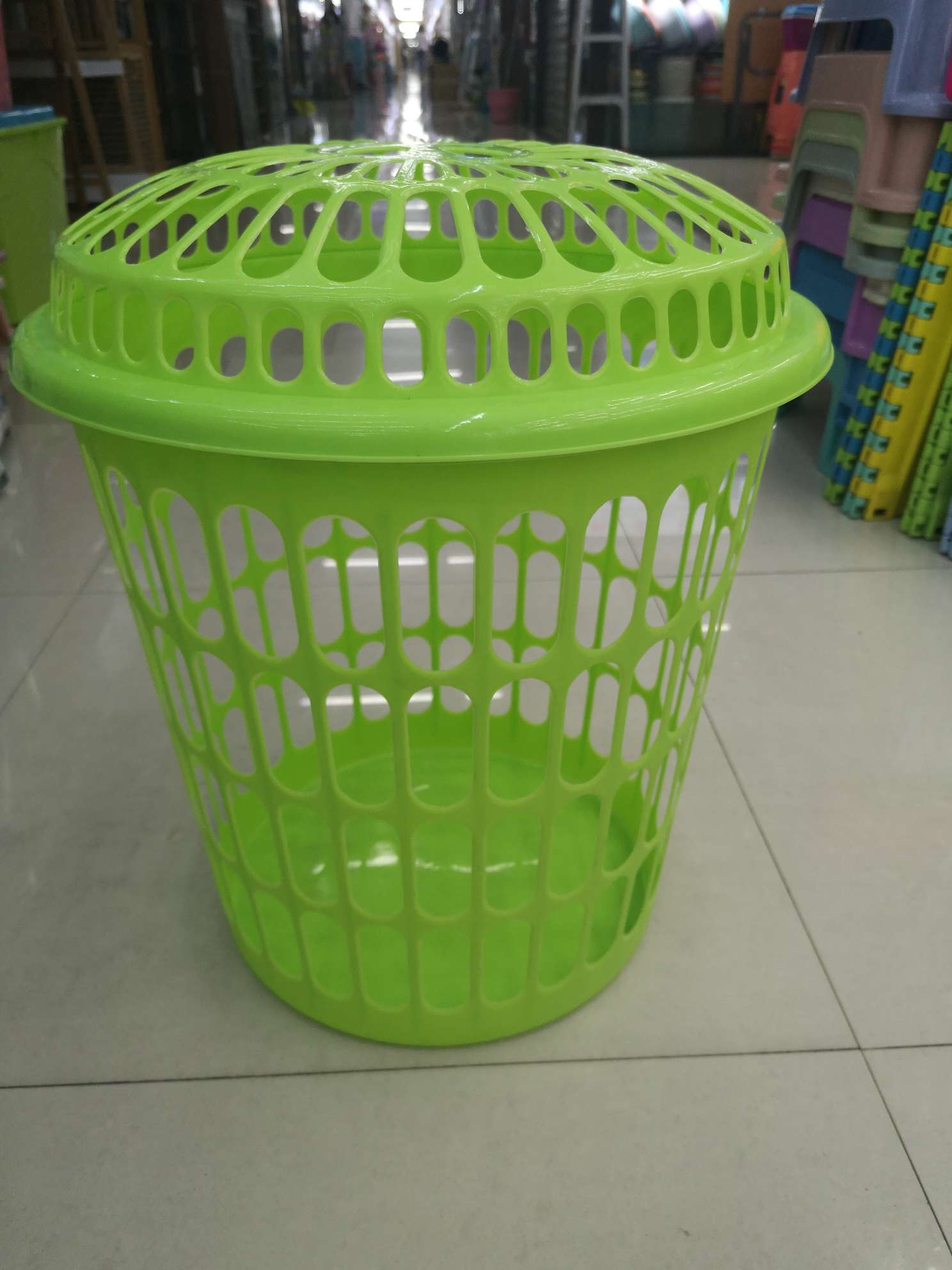 Trumpet with cover hamper