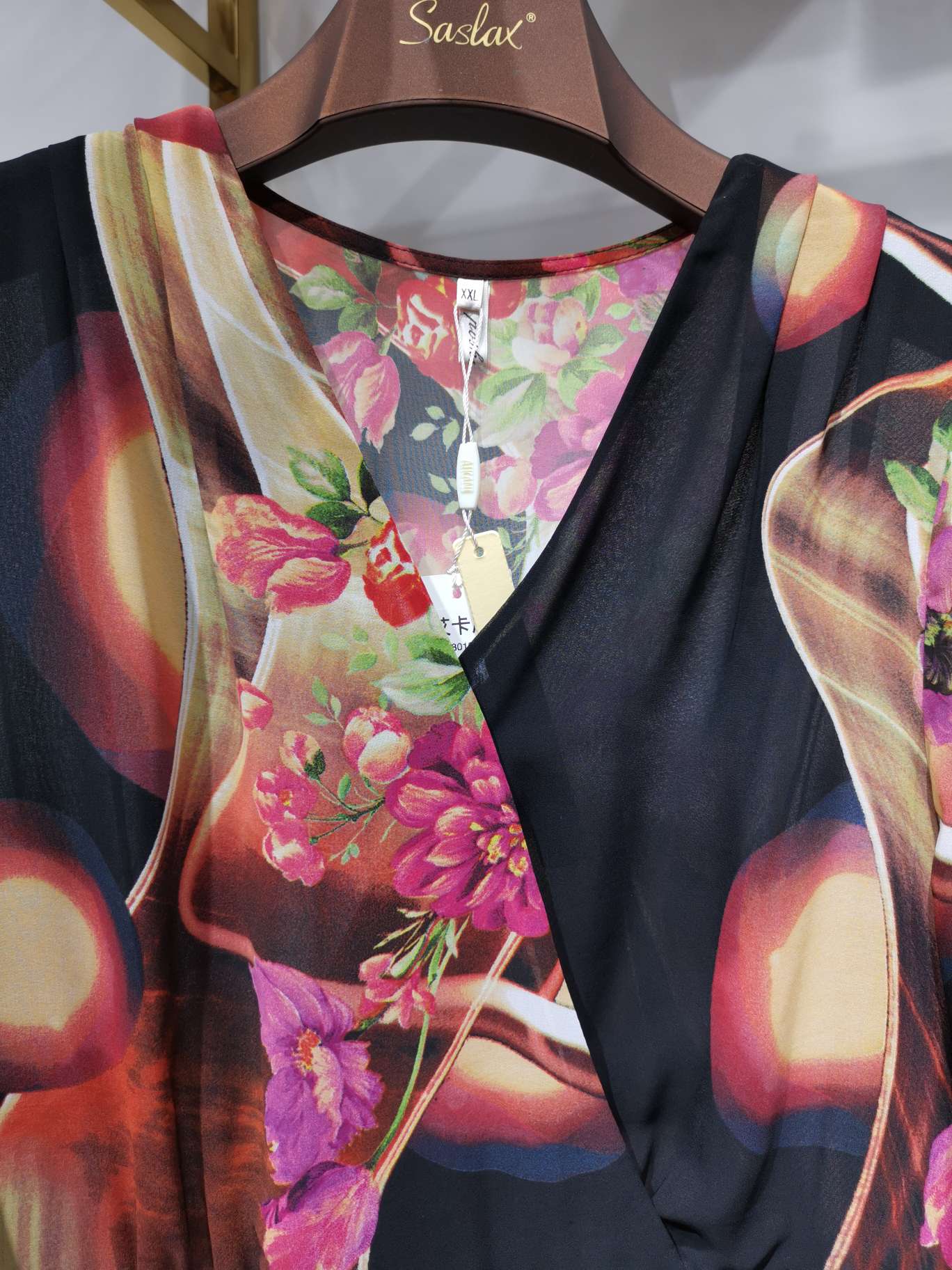 A fancy fancy Y-neck fashionable long dress Specification image