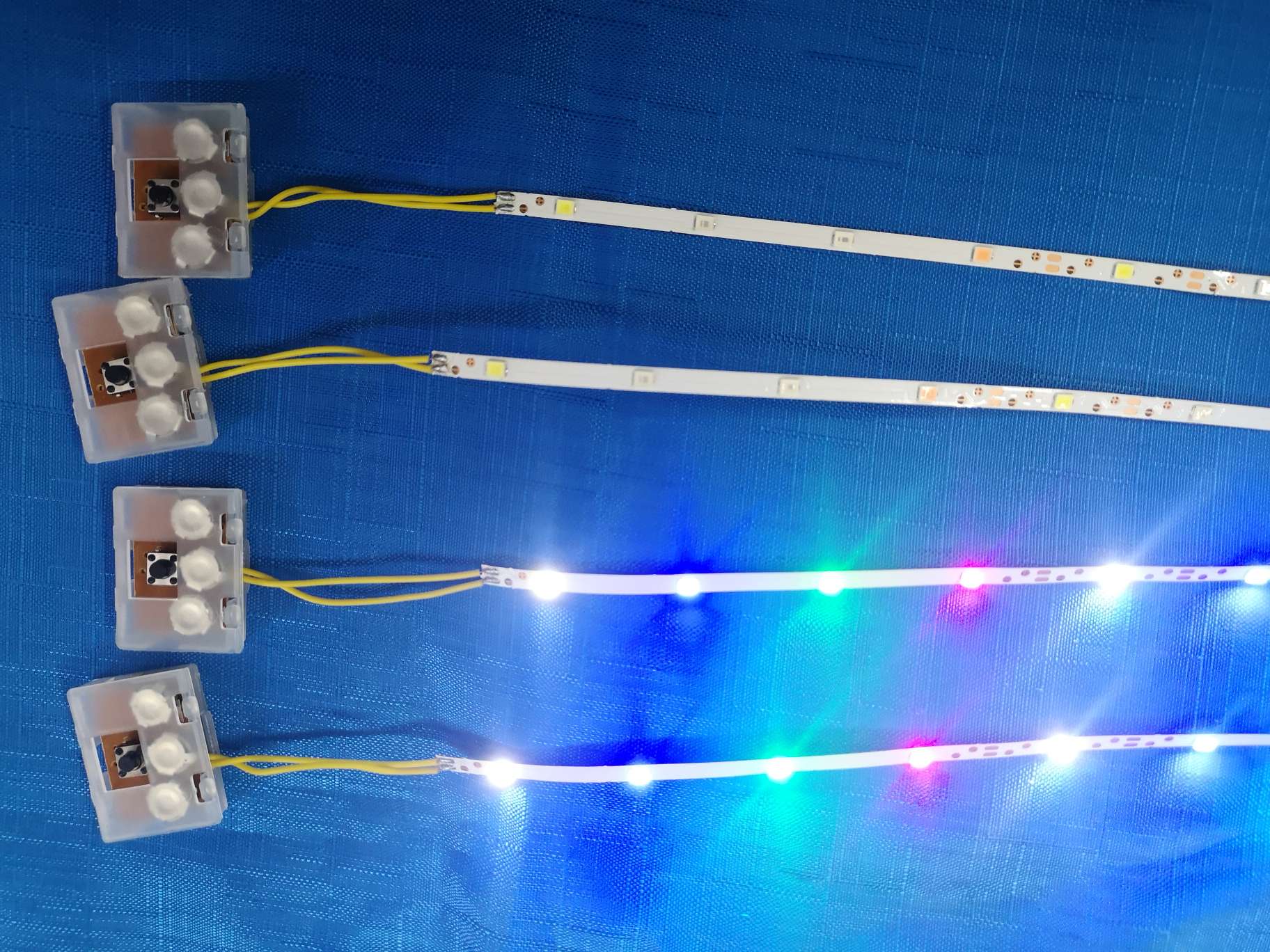 鞋灯LED发光鞋灯配件玩具按钮振动一发光电子配件书包灯