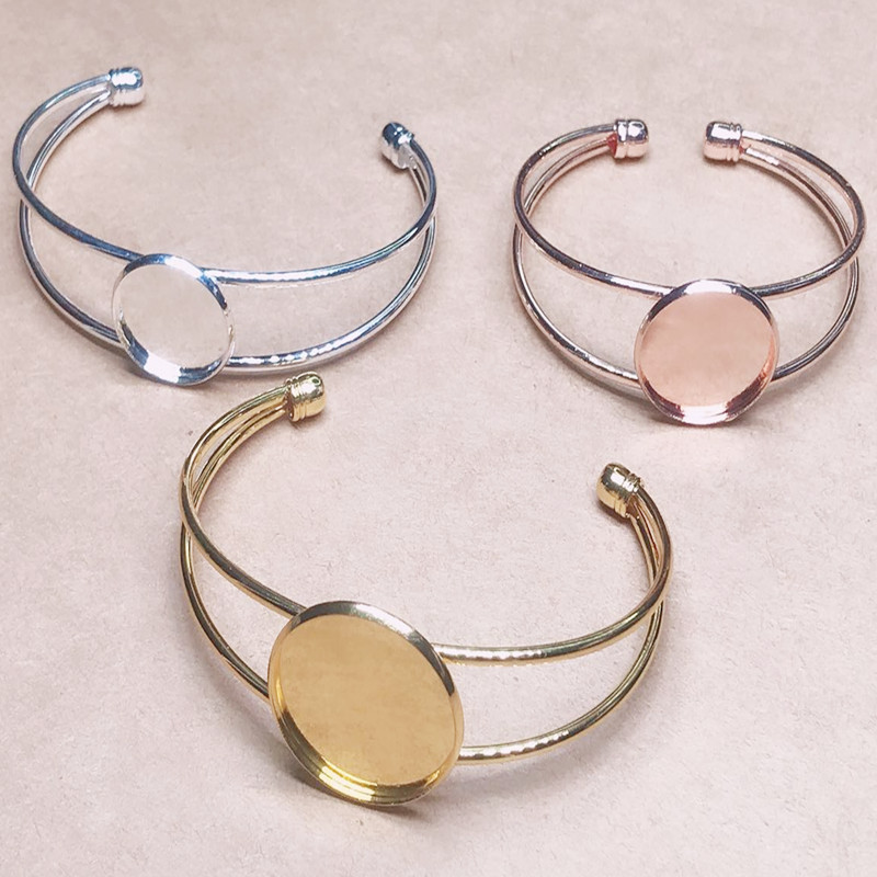 厂货源头工厂挂镀手镯圆型倒膜托入10/25mm时尚复古配件（ST001）白底实物图