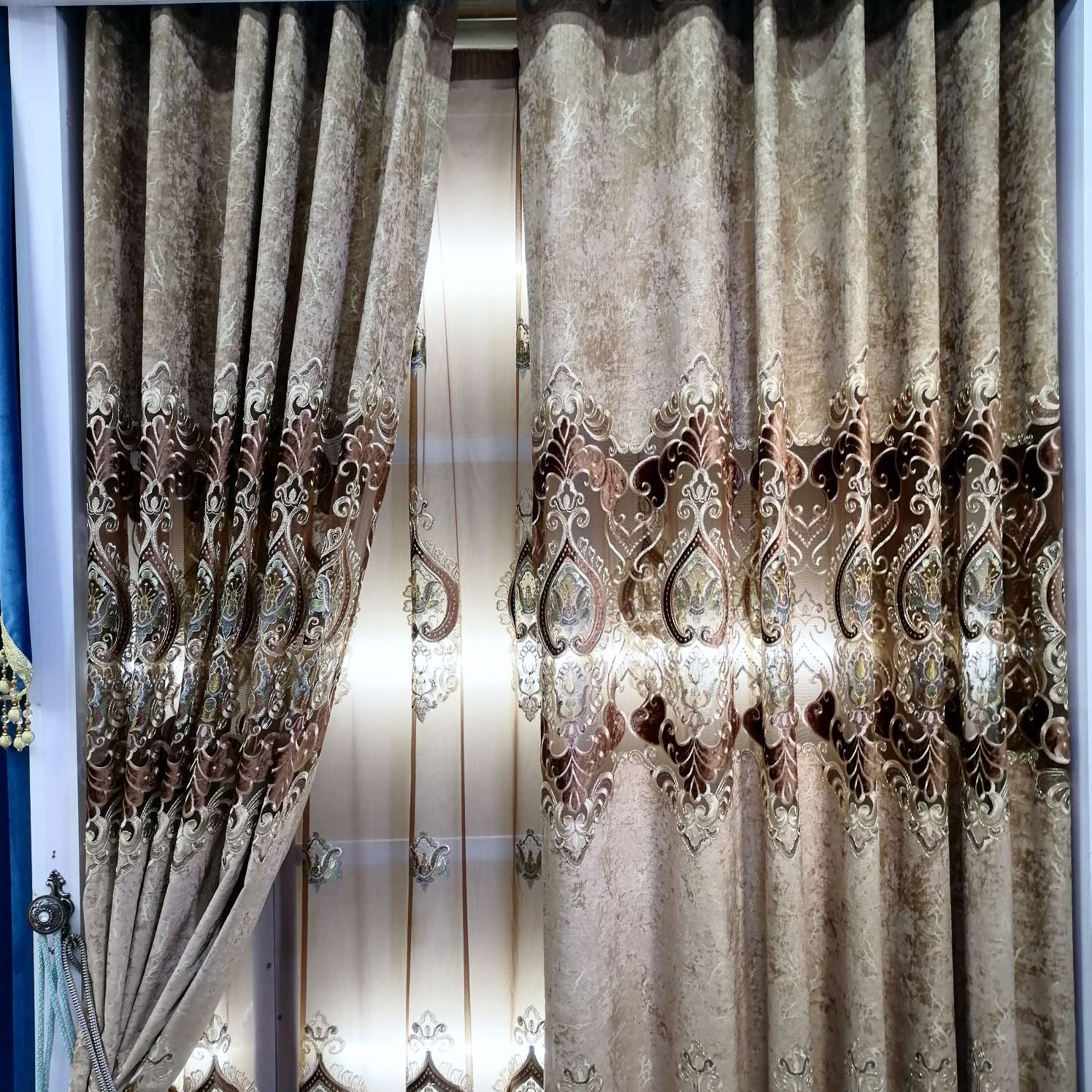 加厚 遮光窗帘布成品纯色简约风客厅定制隔热遮阳 卧室