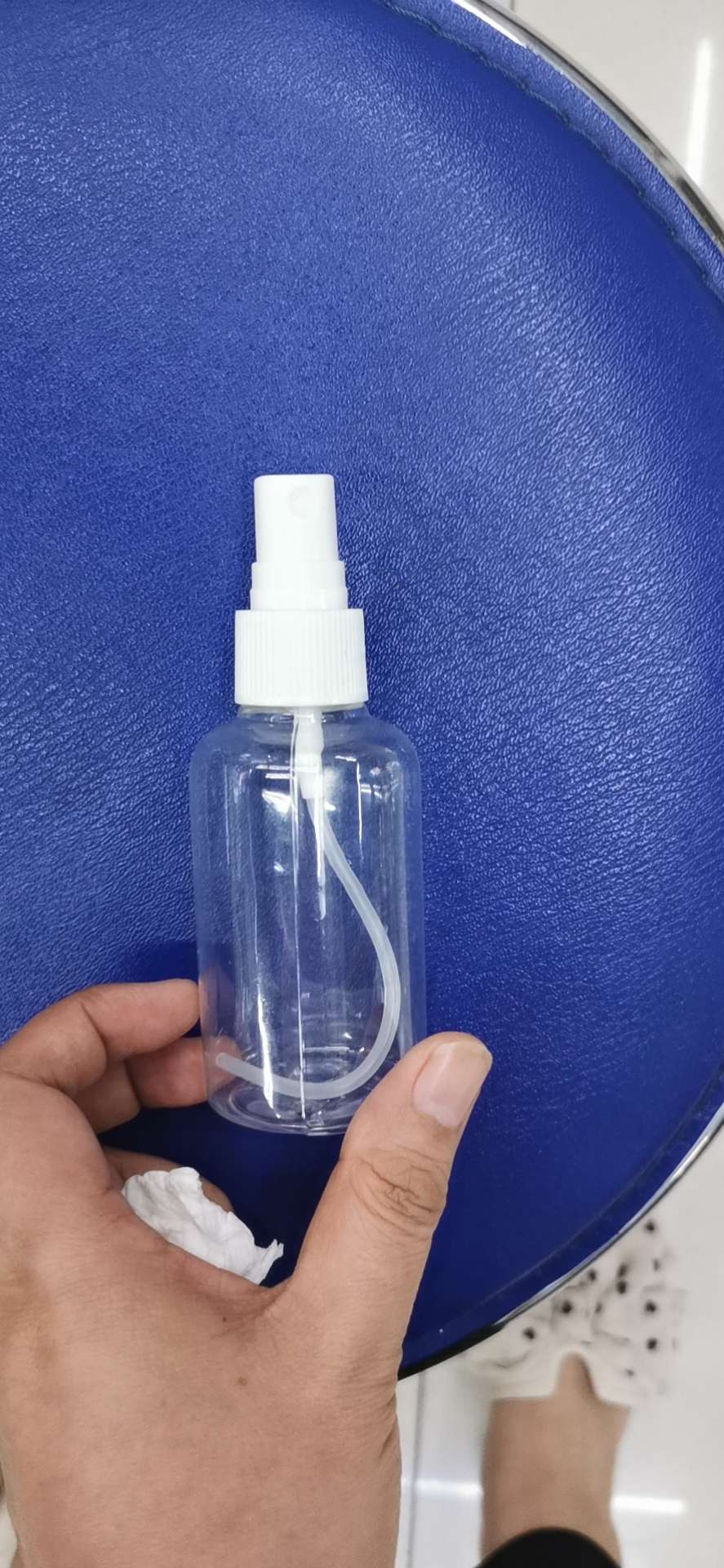 60ml makeup remover water bottle, plastic small spray bottle, portioned bottle, makeup perfume spray bottle, spray bottle details Picture