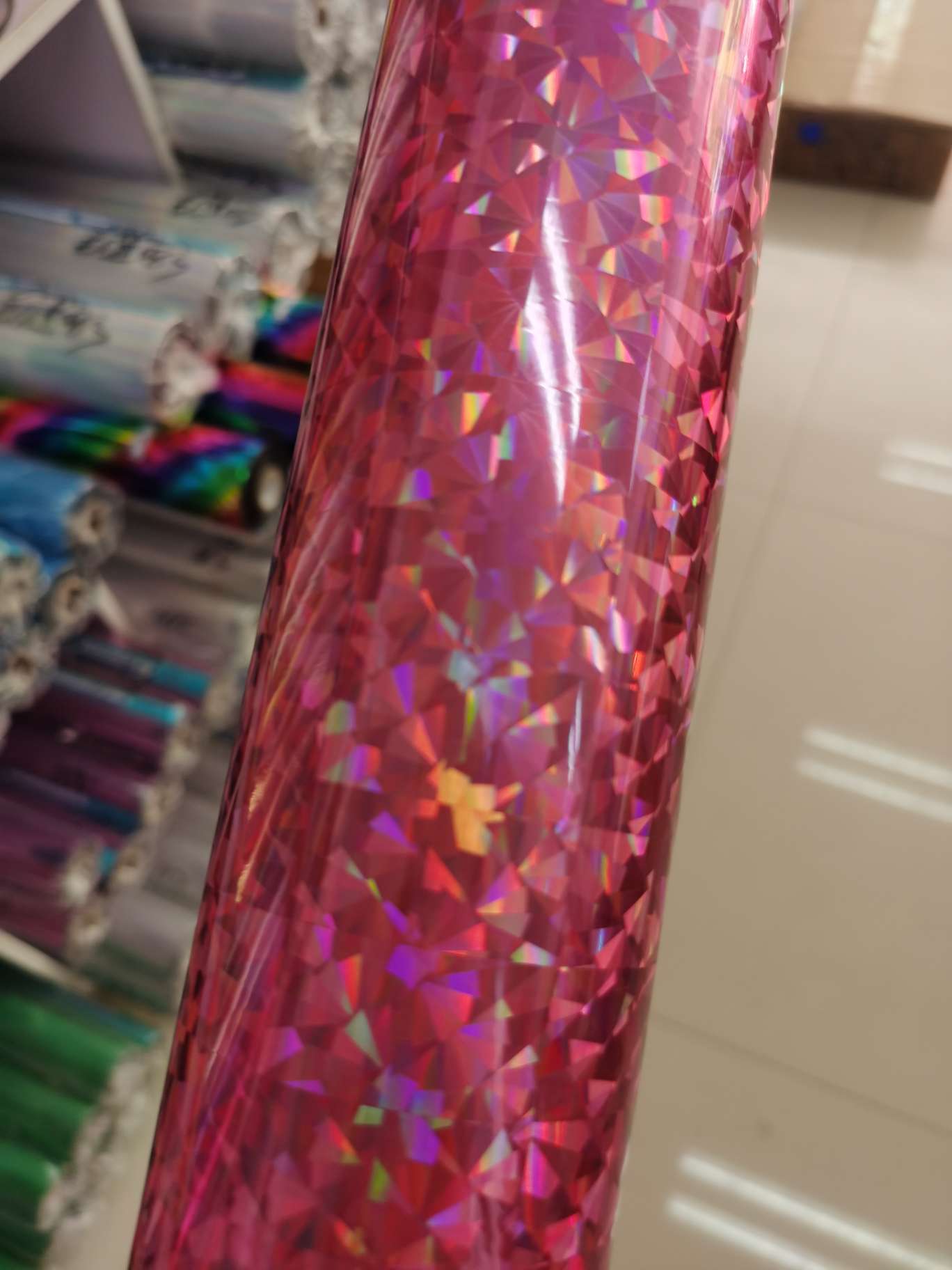 上海天梅烫金纸 过塑197玻璃粉红 64cm*120米详情图3