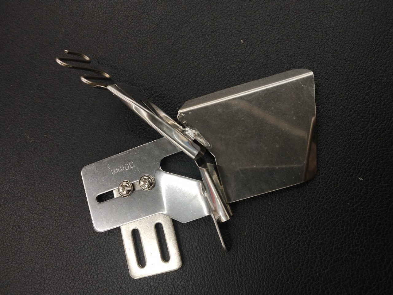 Sewing machine parts: 3 cm flat sewing machine, double folding cylinder, 30mm folding cylinder