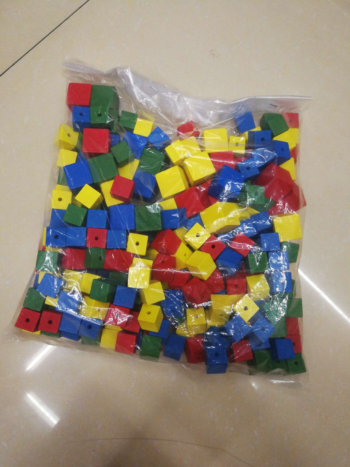 木质工艺品实物图