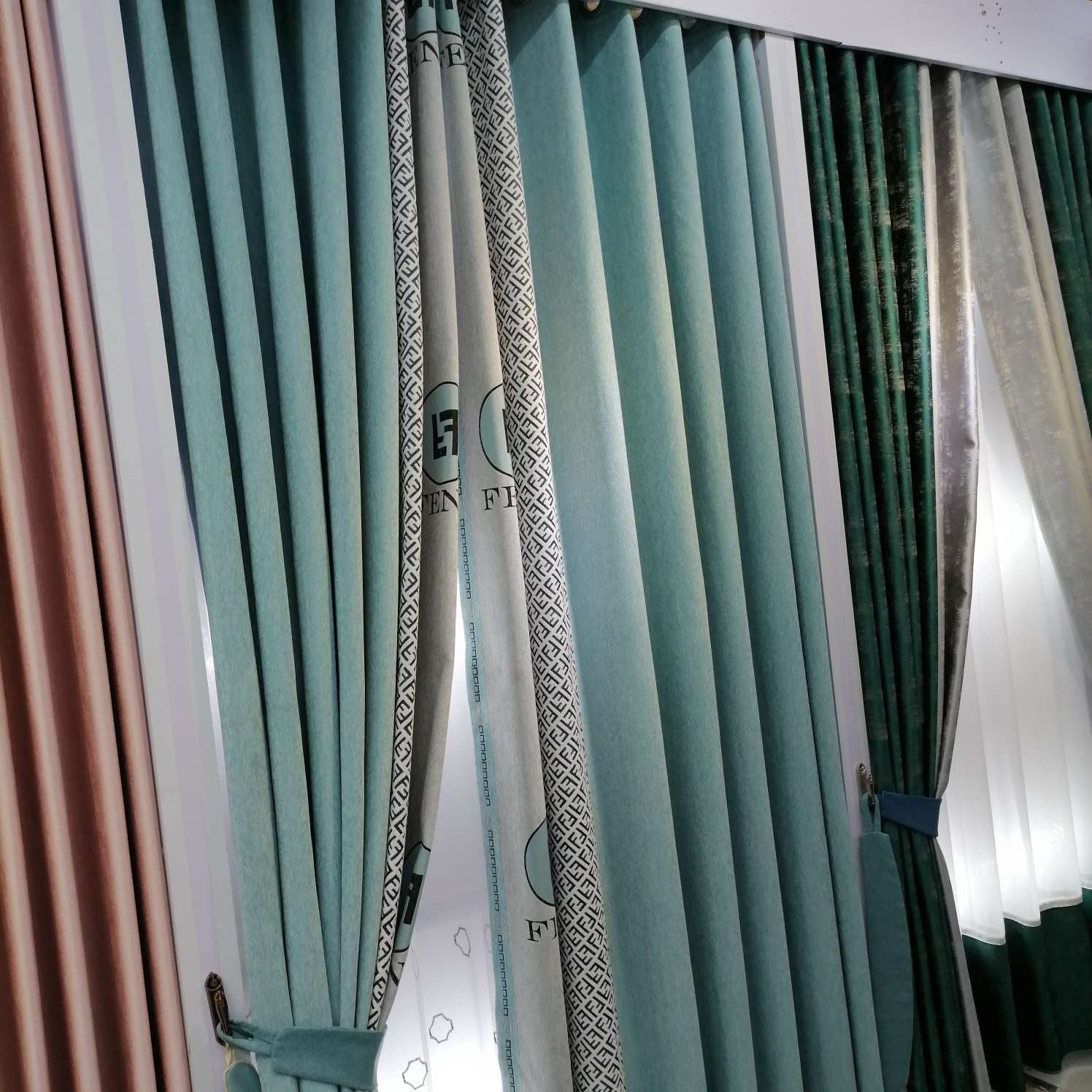 加厚遮光窗帘布成品纯色简约风客厅定制隔 热遮阳 卧室