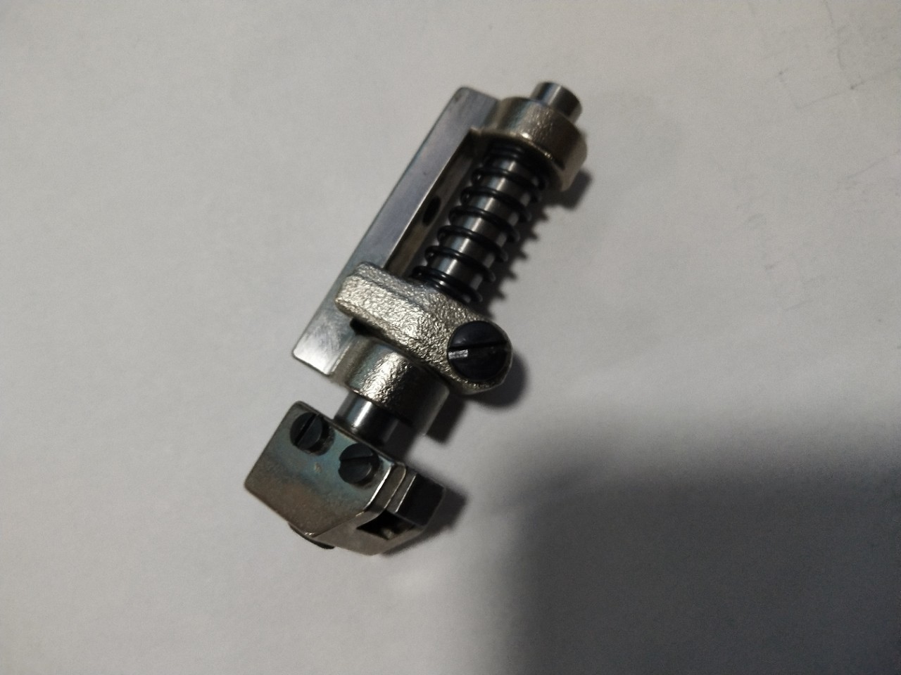 Xingrui four-needle six-thread accessory sewing machine tool rest details Picture