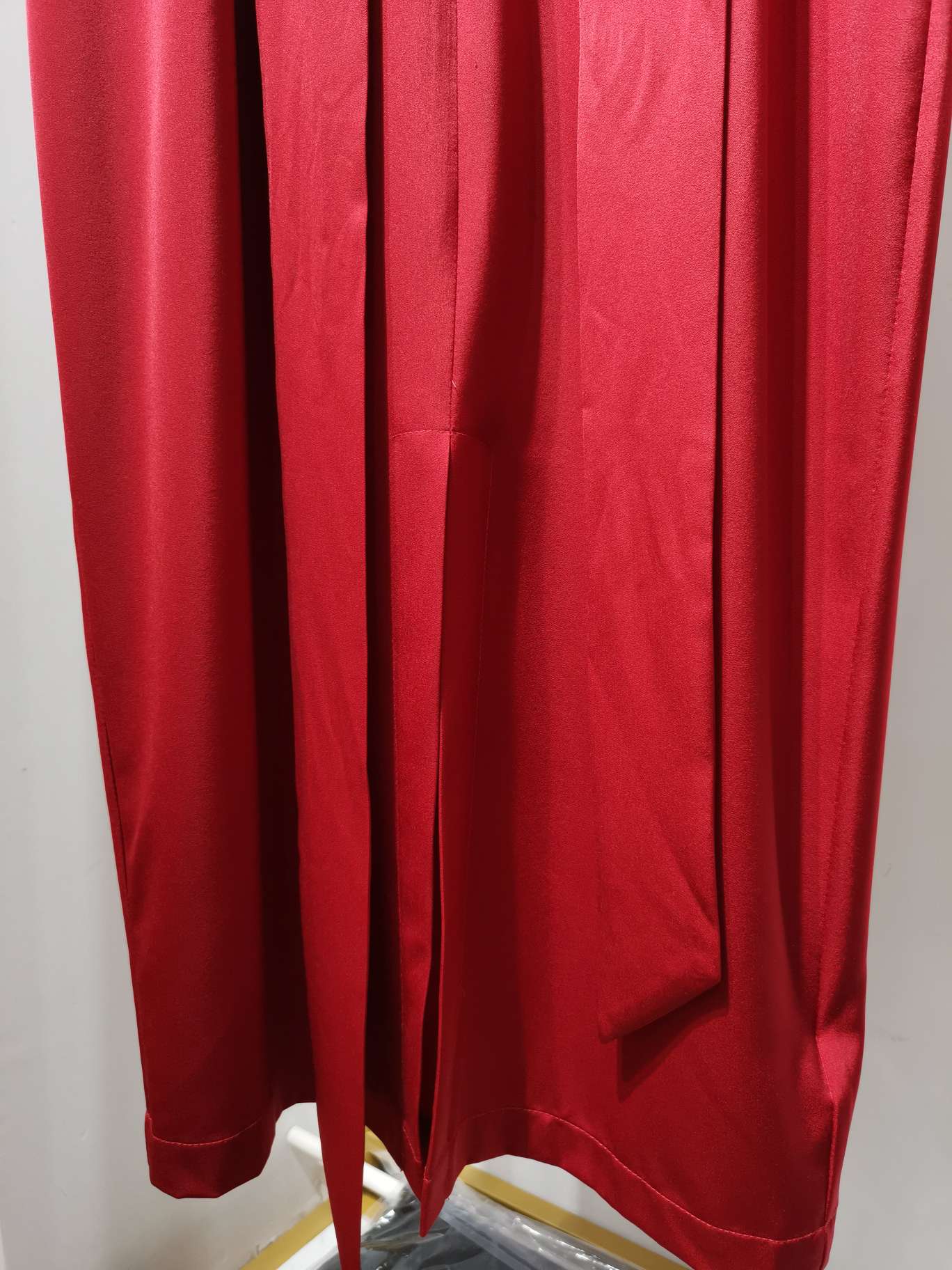 A big red envelope fashionable V-neck long ribbon business women's dress Specification image