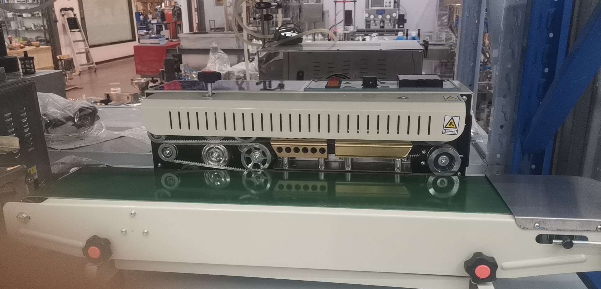 900 Multi-functional Sealing machine Item Picture