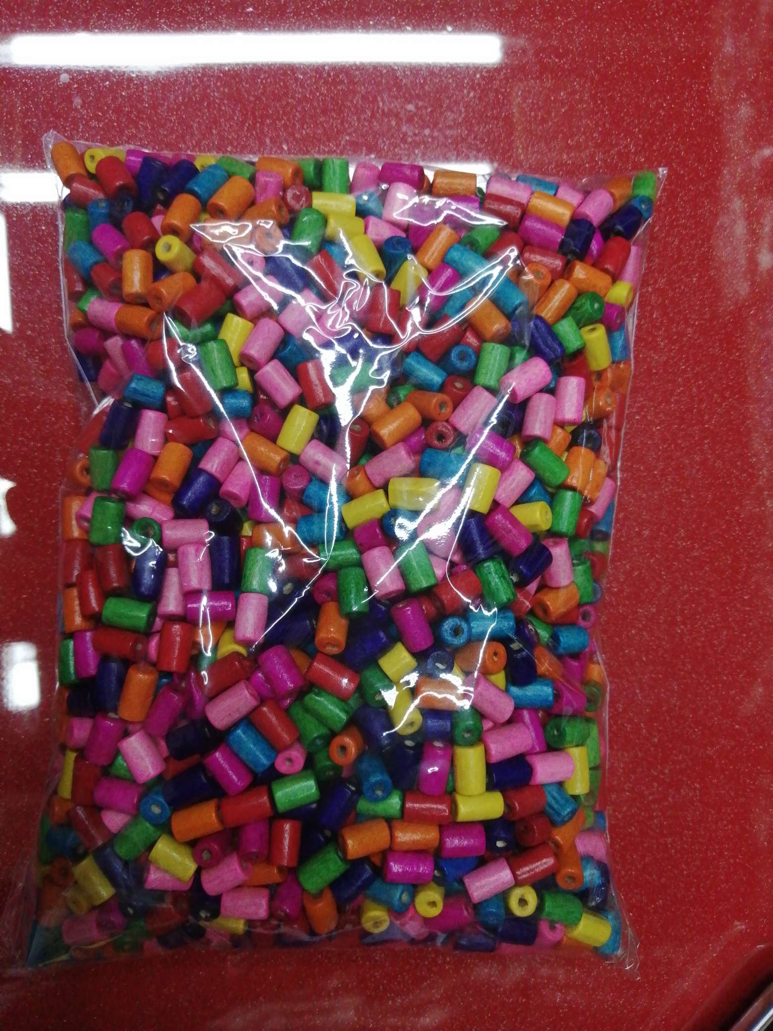 Mixed-color long column shape