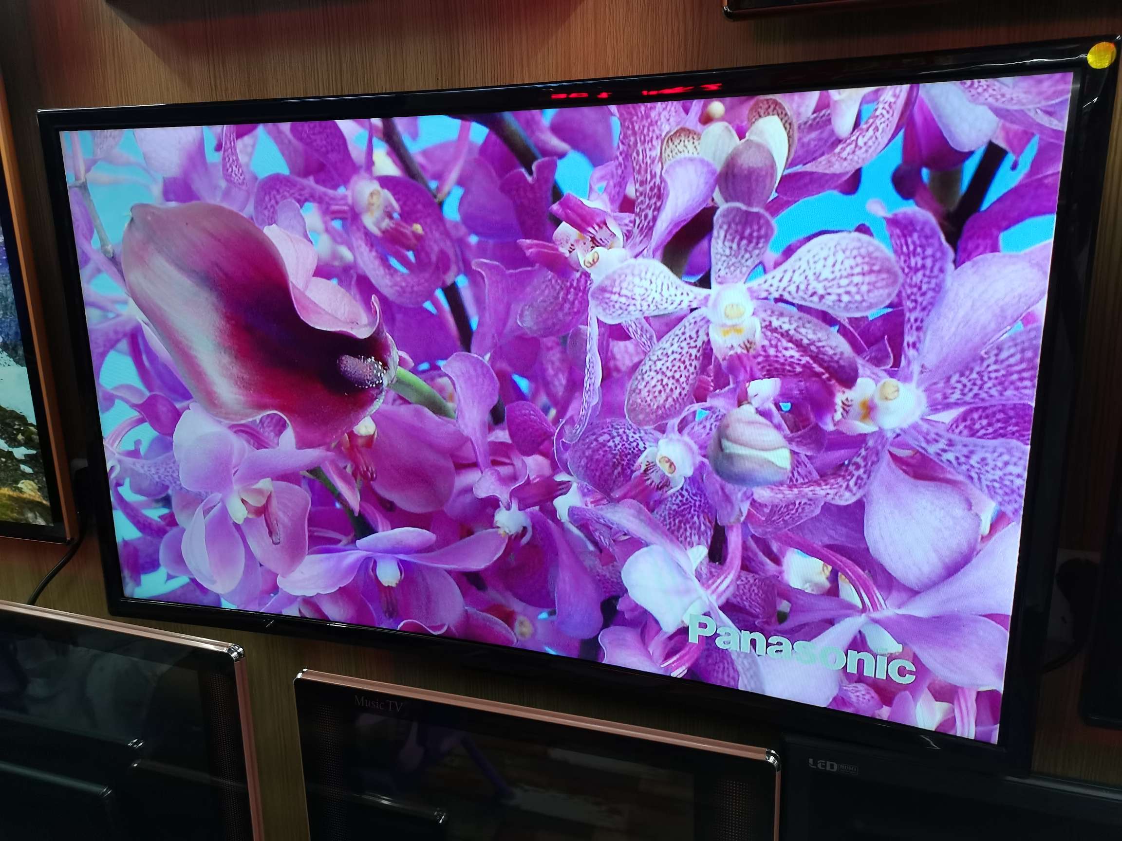 TV LED32/43/55/65/75