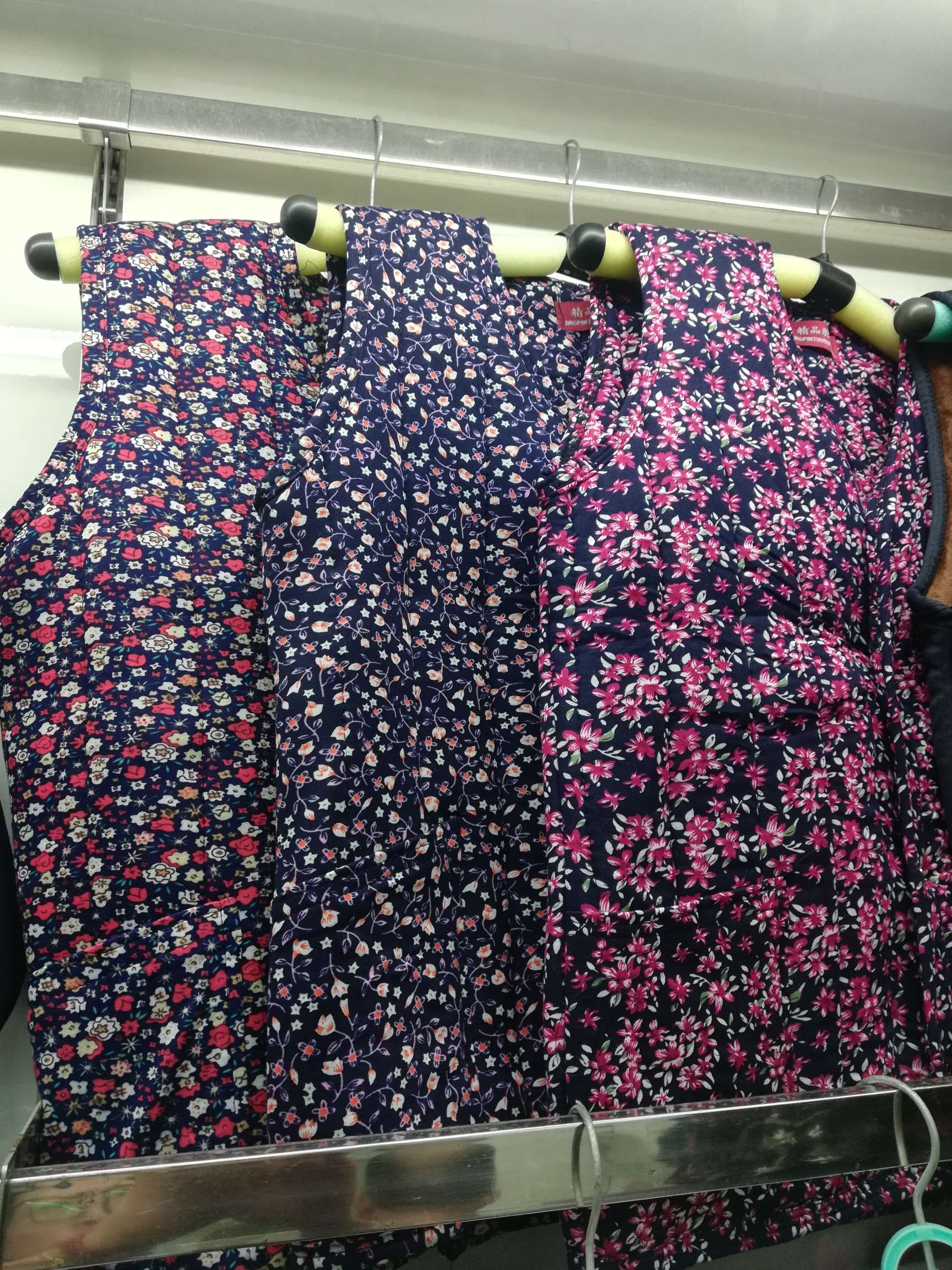 Three layers thermal cotton vest for women