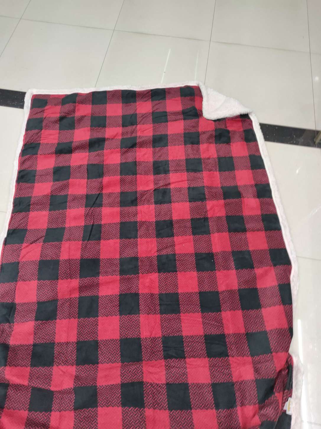 2020新款精品多功能盖毯毛毯红色格子