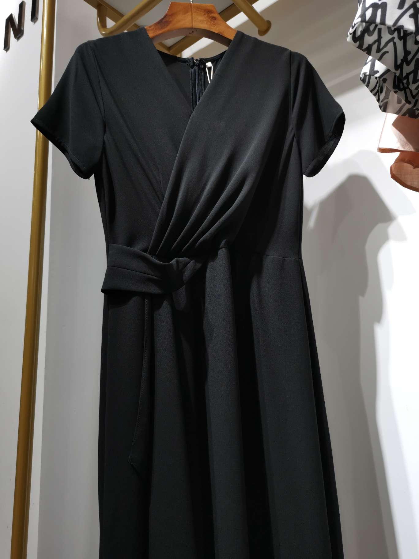 Fashionable Y-neck side-belt fitted long dress