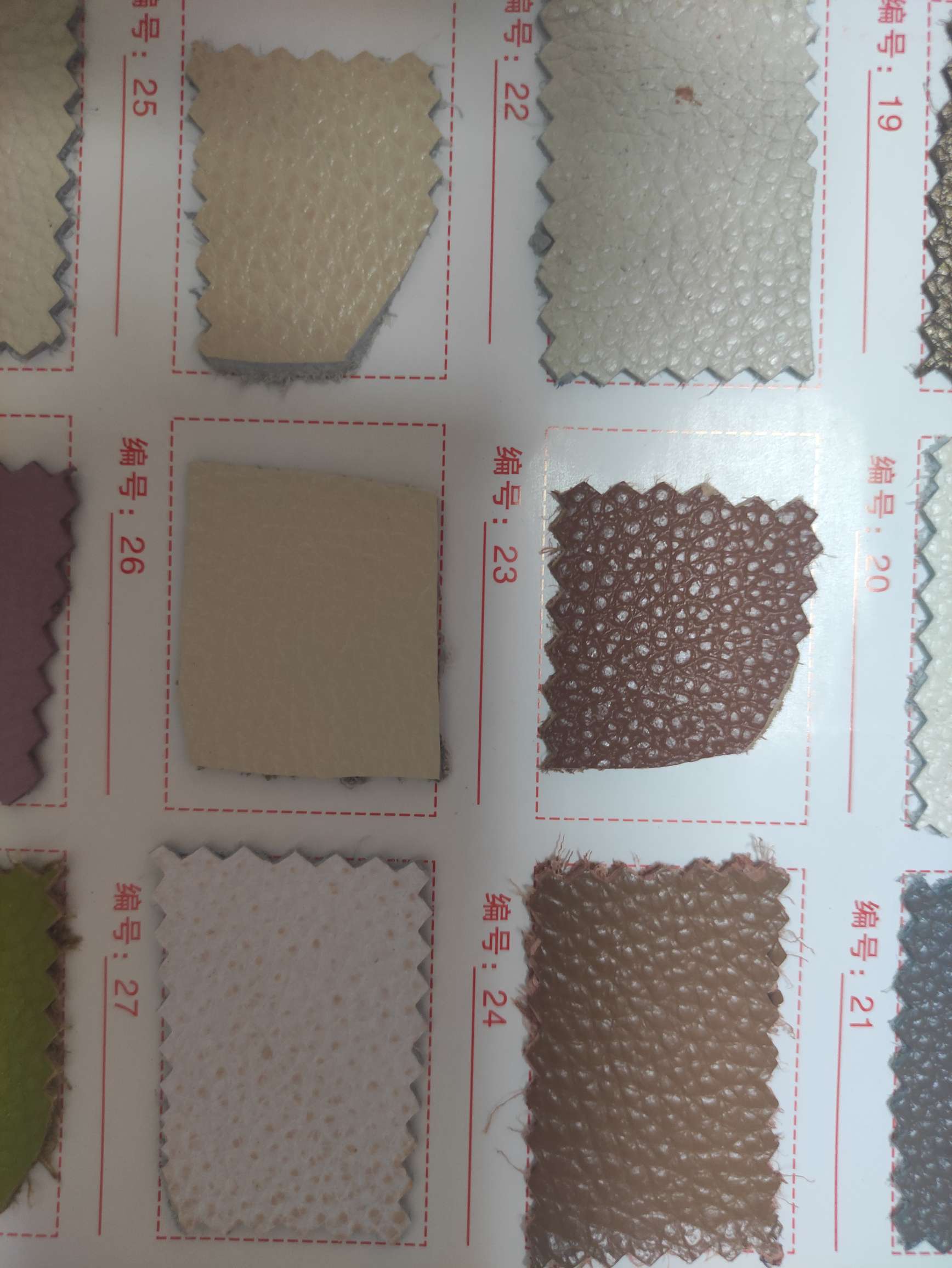 Two-layer cowhide 22-27 A large number of spot high school low-grade leather fabric manufacturers direct sales of new full figure