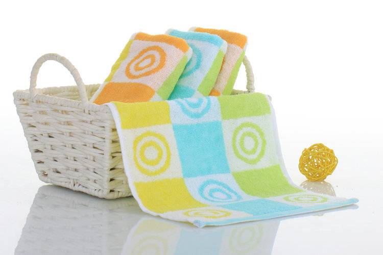 The 7077 circle children's towel is 25*50 grams and weighs 45g per piece details Picture
