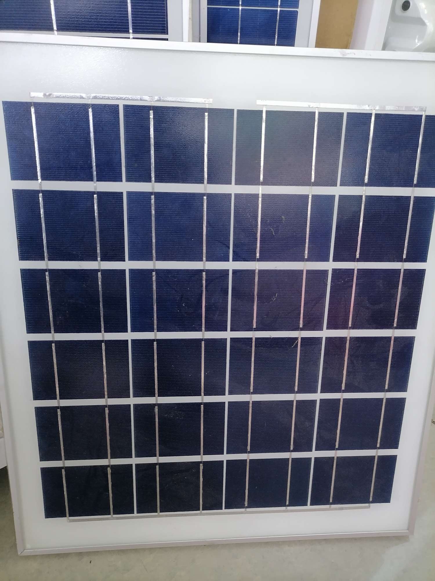 太阳能板20W-540W单多晶电池板18V36V光伏板供电系统太阳能发电板详情图2